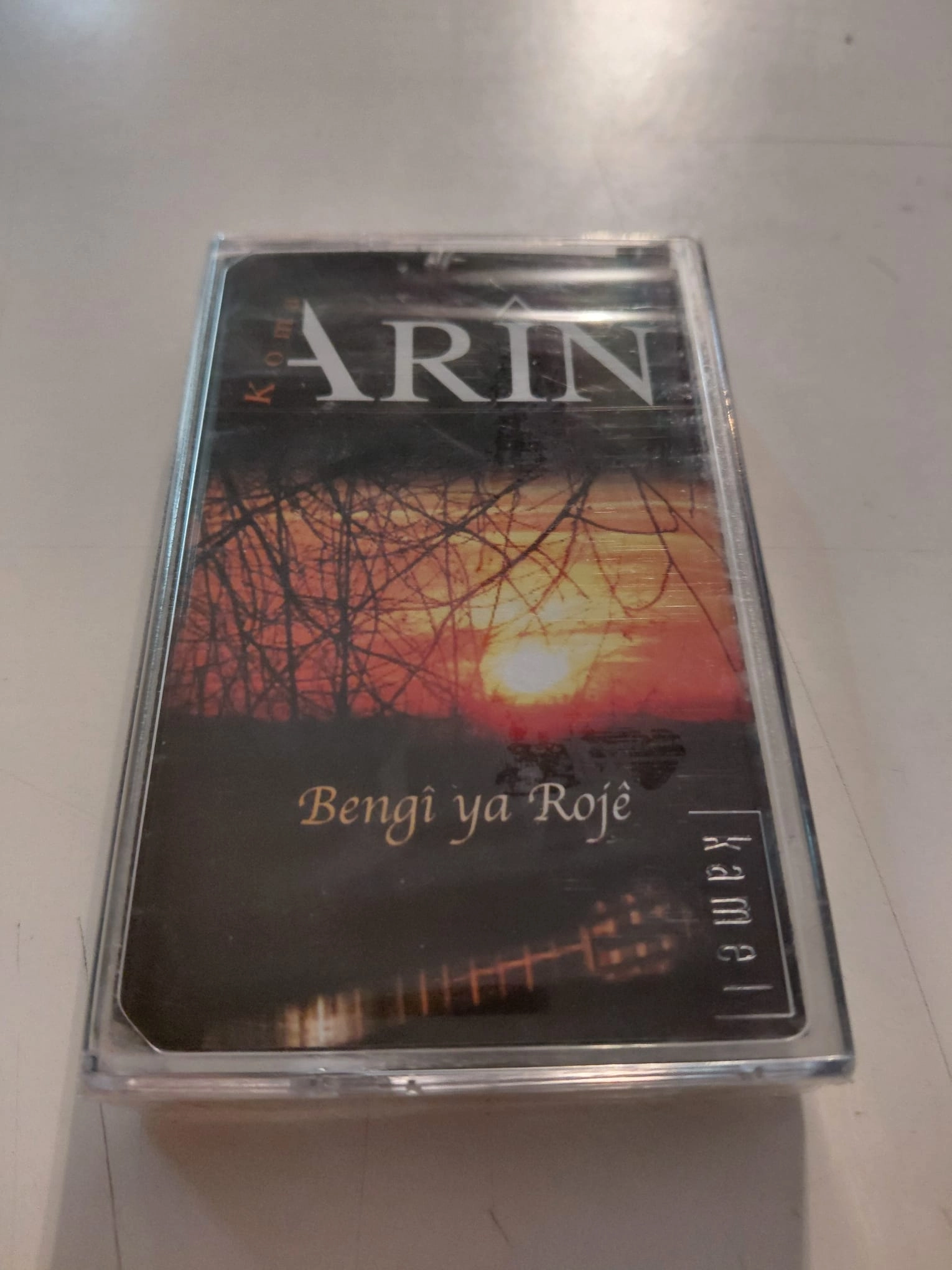 Koma Arin - Bengi Ya Roje -  Türkiye  Basım Kaset Albüm /Açılmamış Ambalajlı (Kürtçe)