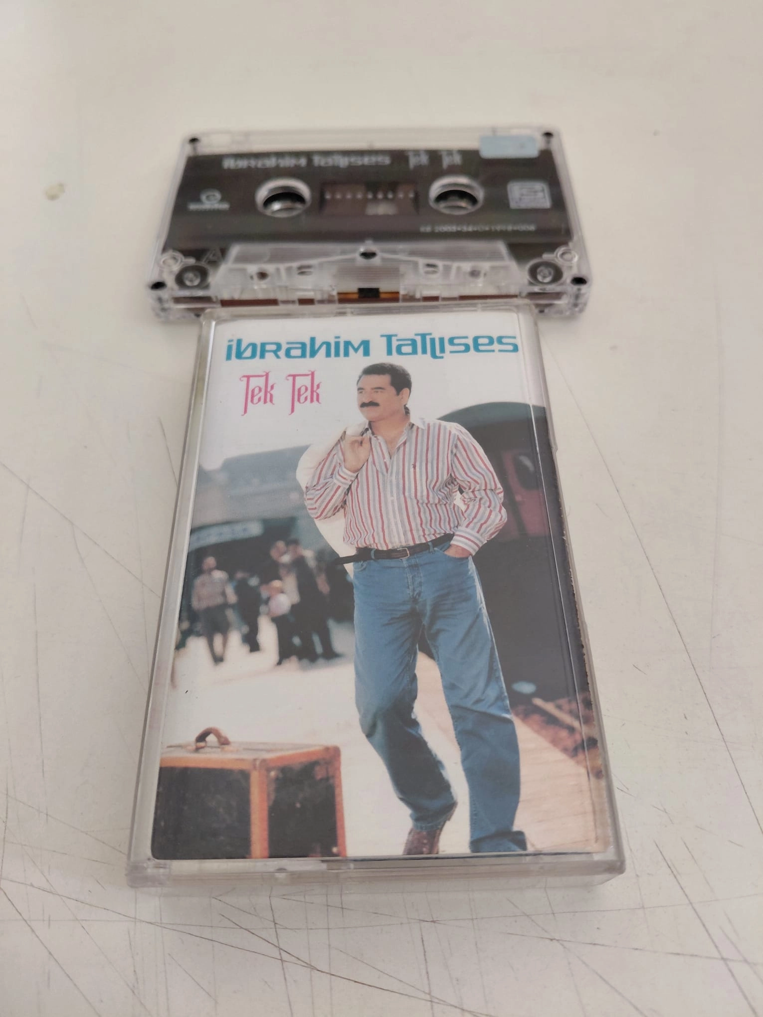 İbrahim Tatlıses -  Tek Tek  -  2003  Türkiye Basım Kaset Albüm-2.el