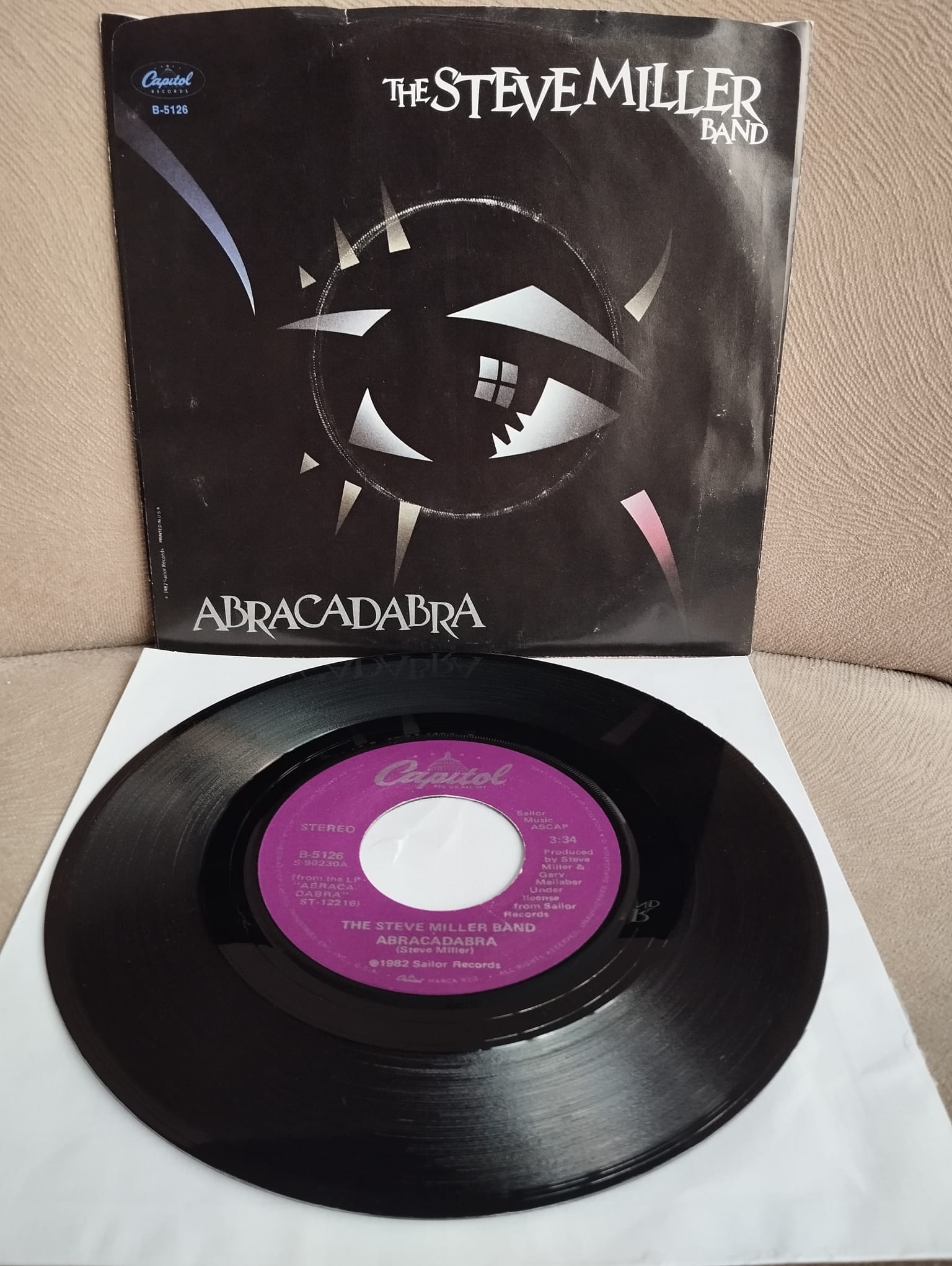 The Steve Miller Band  – Abracadabra / Baby Wanna Dance  - 1982  U.S.A.  Basım 45 LİK PLAK- 2. El