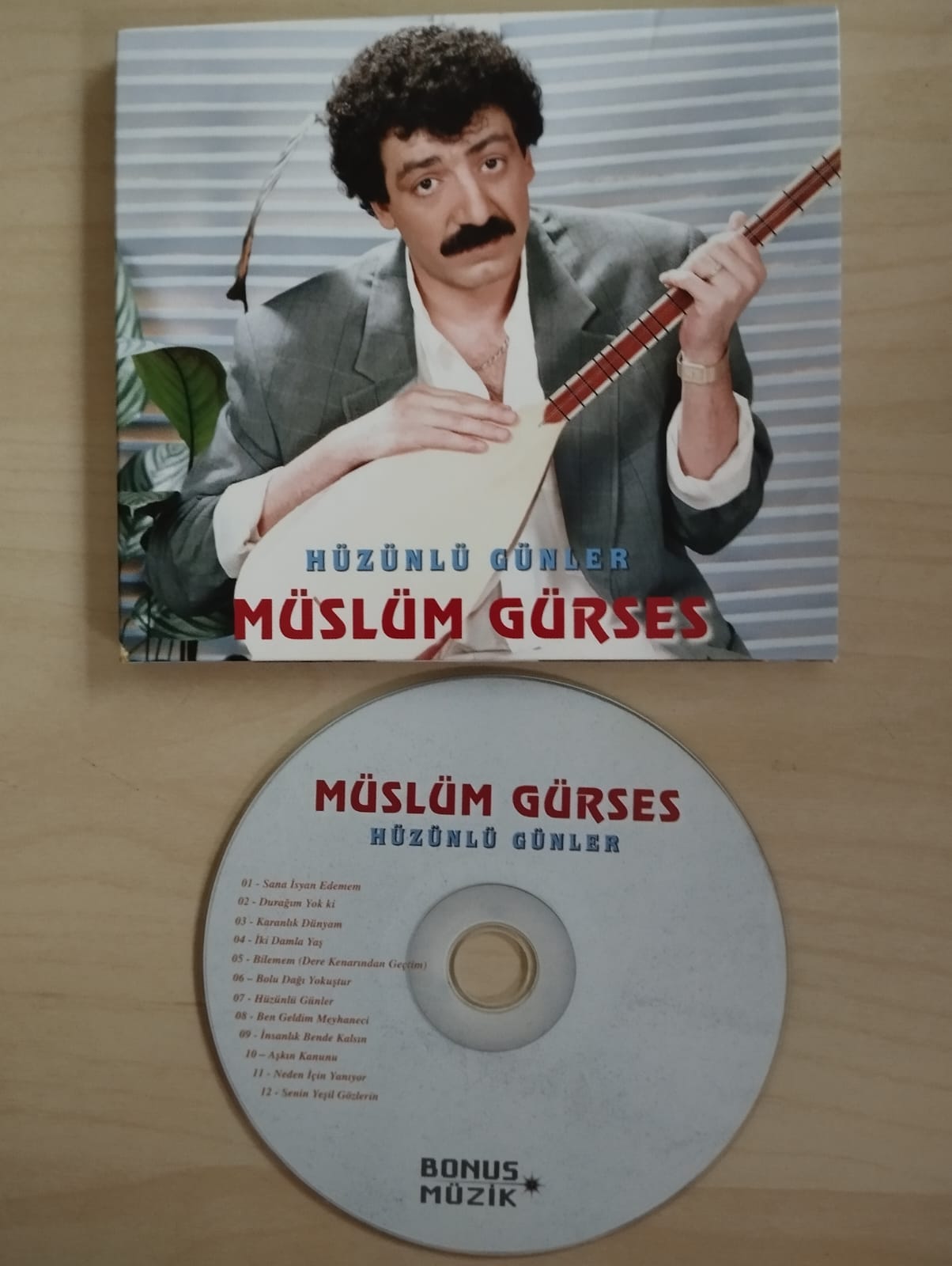 Müslüm Gürses – Hüzünlü Günler - 2023 Türkiye Basım - CD Albüm-2.el