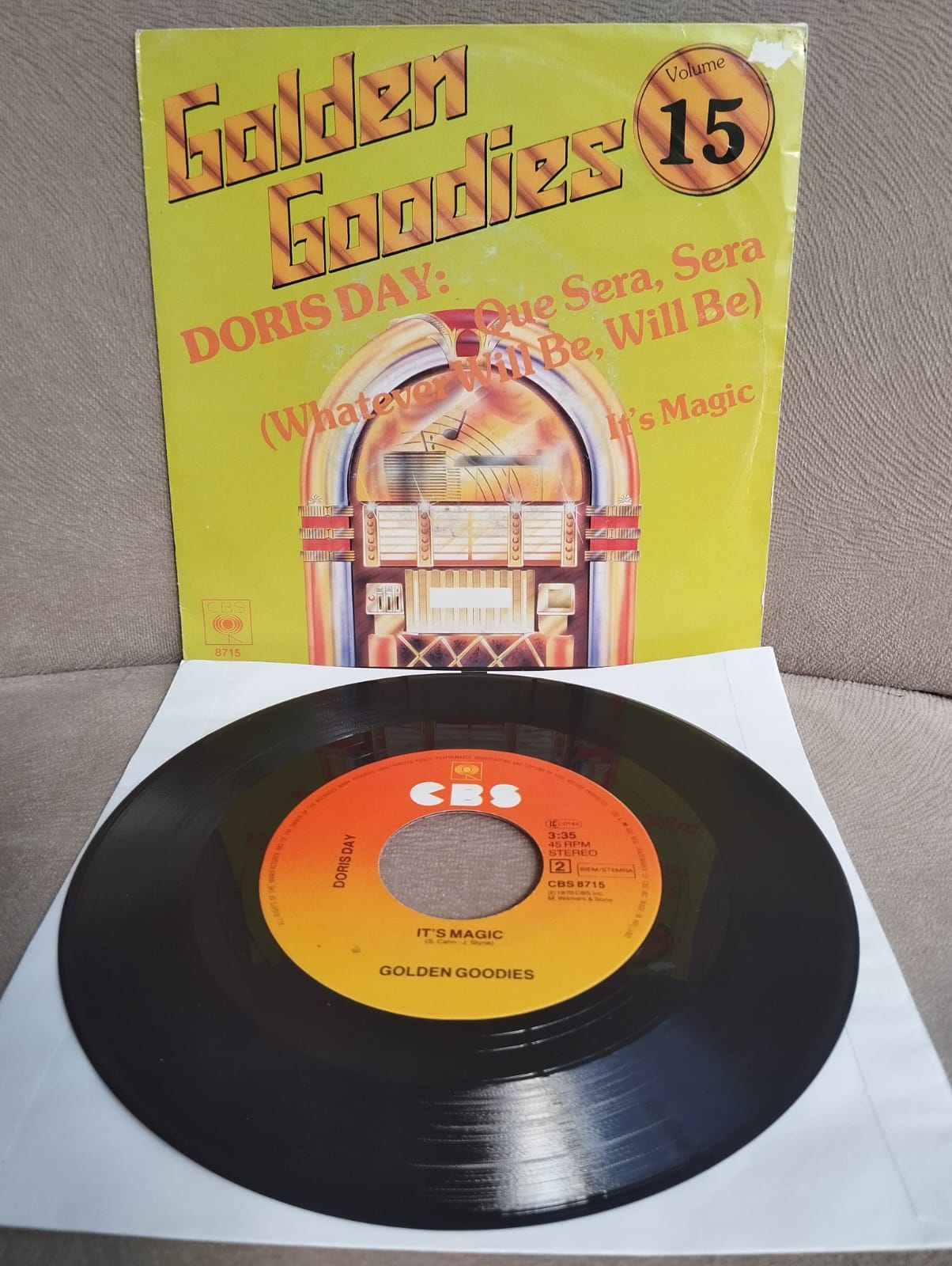 Doris Day ‎– Que Sera, Sera  / It’s Magic - 1980 Hollanda Basım 45 lik Plak