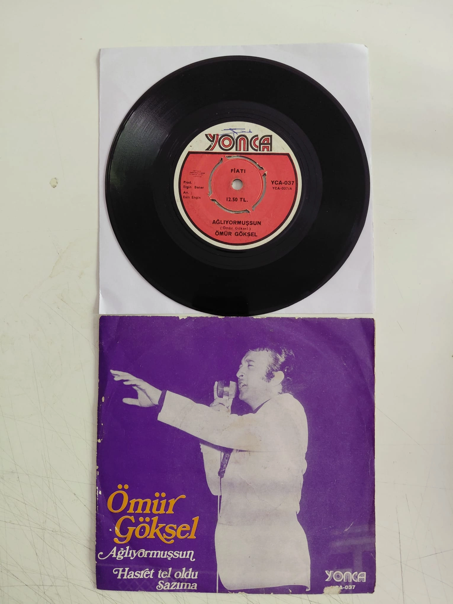 Ömür Göksel – Ağlıyormuşsun / Hasret Tel Oldu Sazıma - 1972 Türkiye  Basım 45lik Plak-2.el