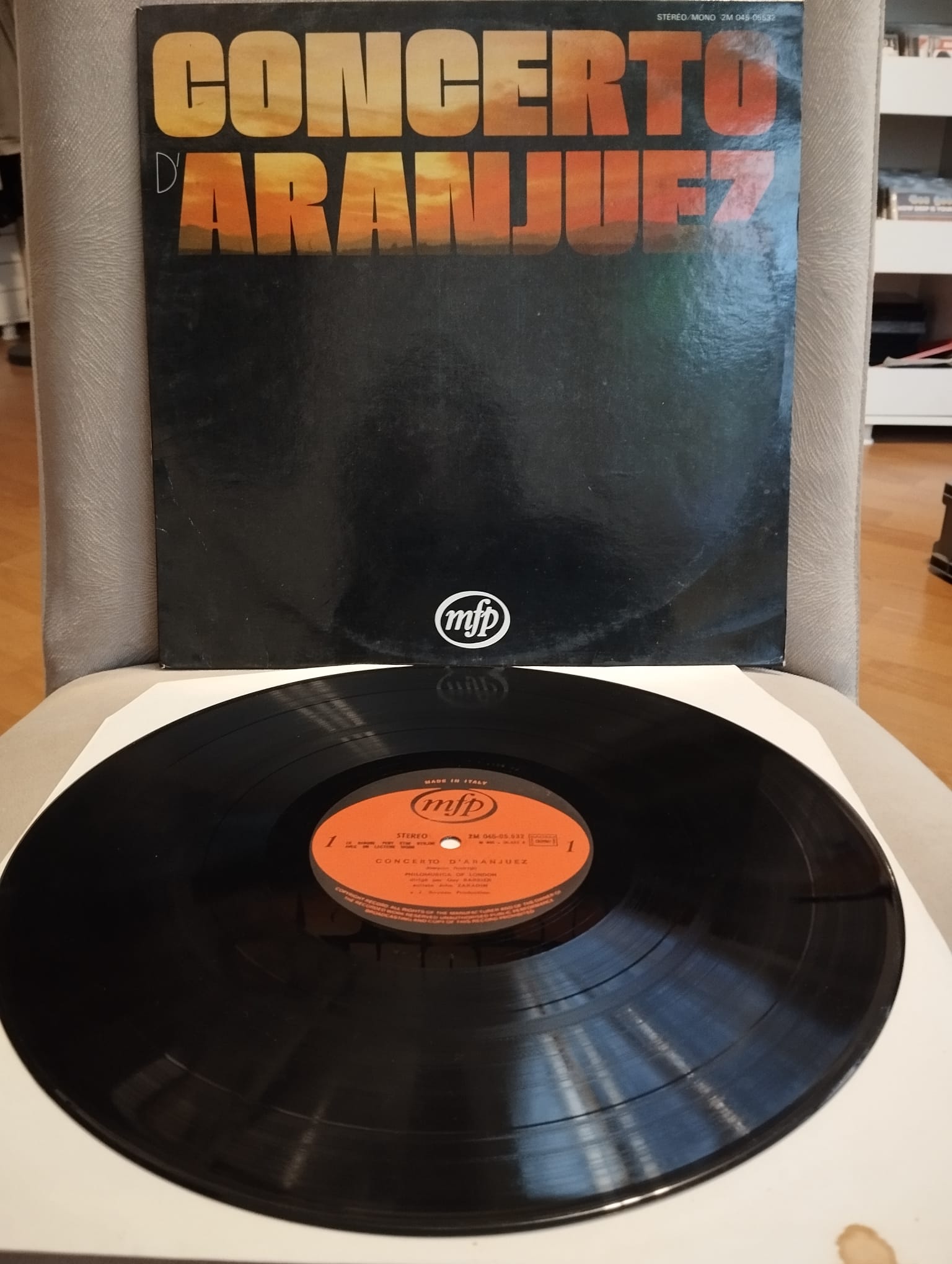 Concerto D’Aranjuez ( Rodrigo’nun Gitar Konçertosu) - 1972 Fransa Basım 33 lük Plak - Lp Albüm 2.el