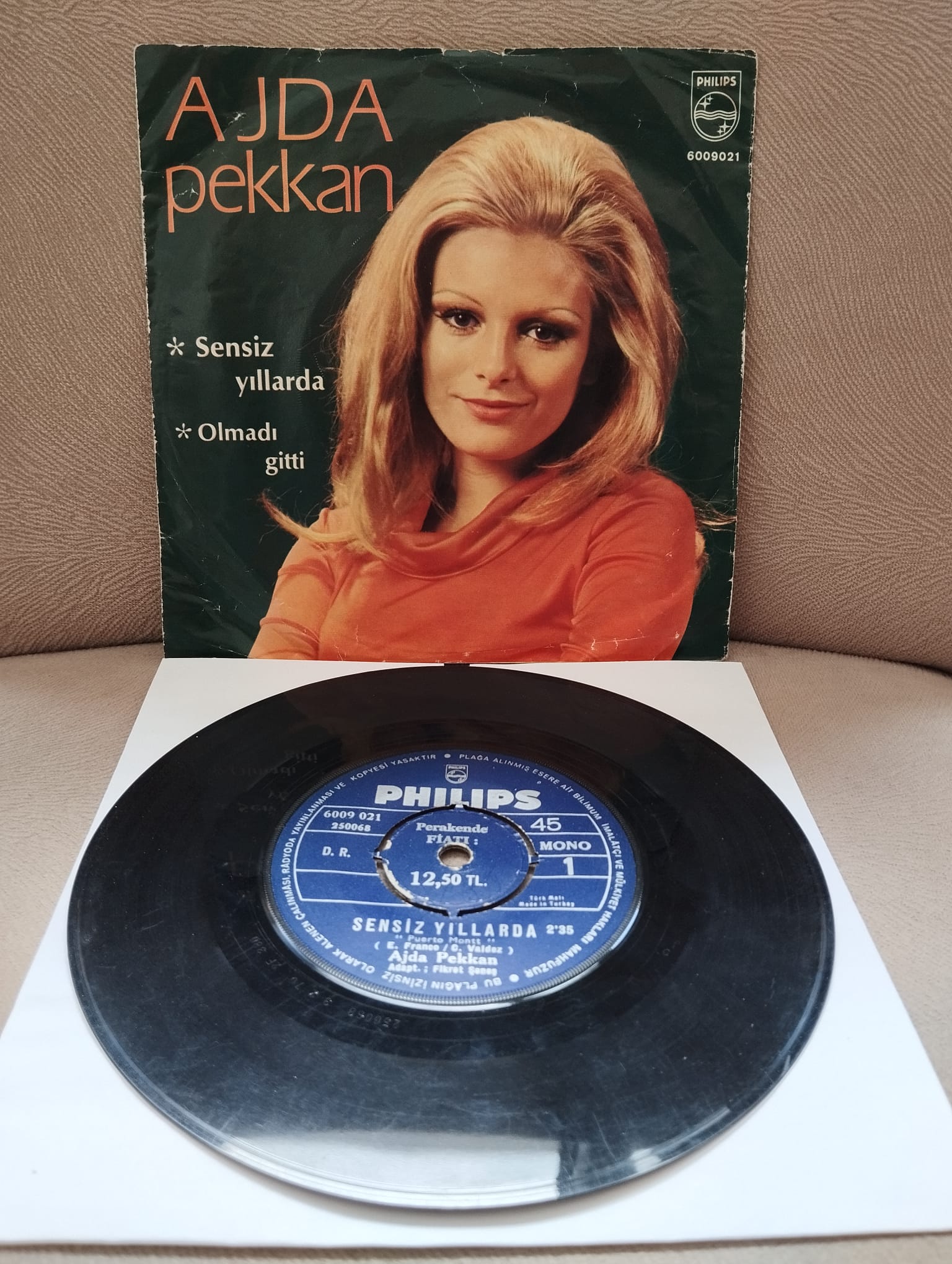 Ajda Pekkan ‎– Sensiz Yıllarda / Olmadı Gitti  - 1970 Türkiye Basım  45lik Plak-2.el