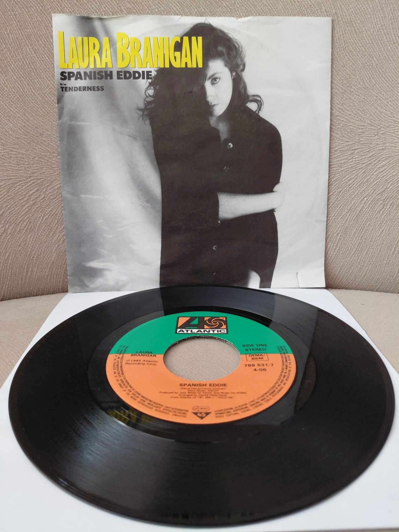 Laura Branigan  –  Spanish Eddie b/w Tenderness -  1985  Almanya Basım 45 lik Plak