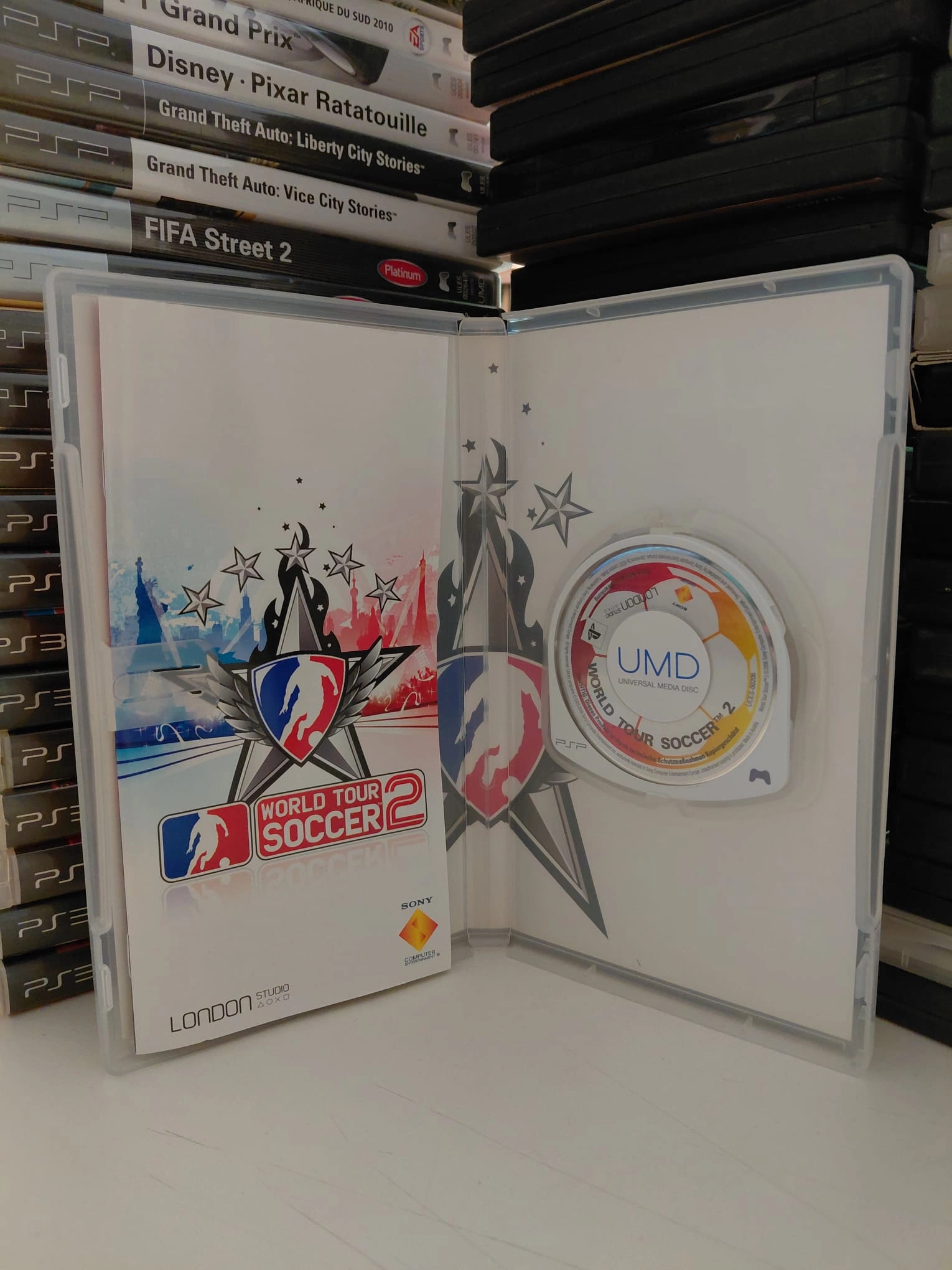 World  Tour  Soccer 2  - PSP Oyun