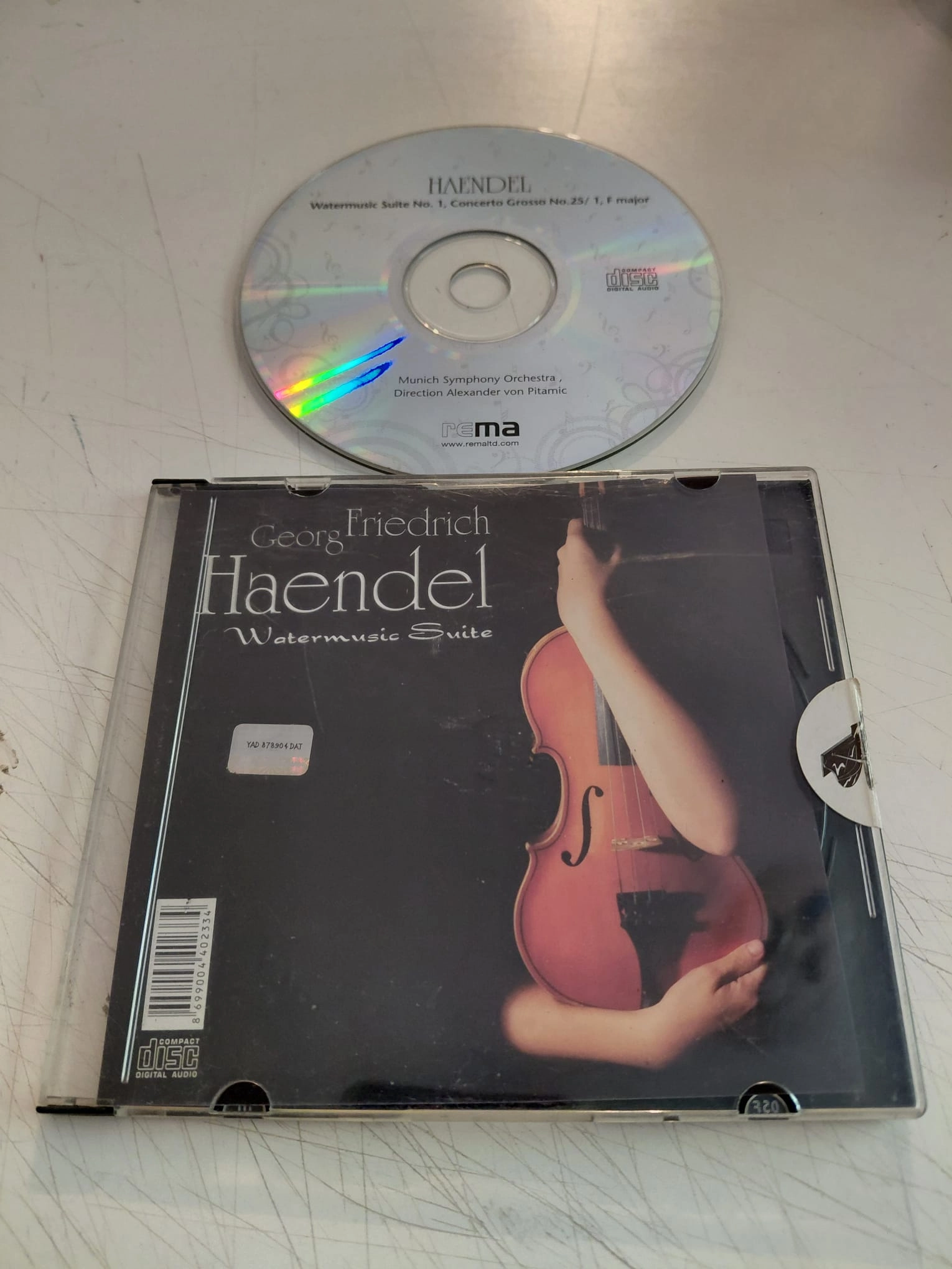 HAENDEL   - Watermusic Suite No.1/Concerto grosso No.25/1,F Major -  Avrupa Basım  CD Albüm-2.el