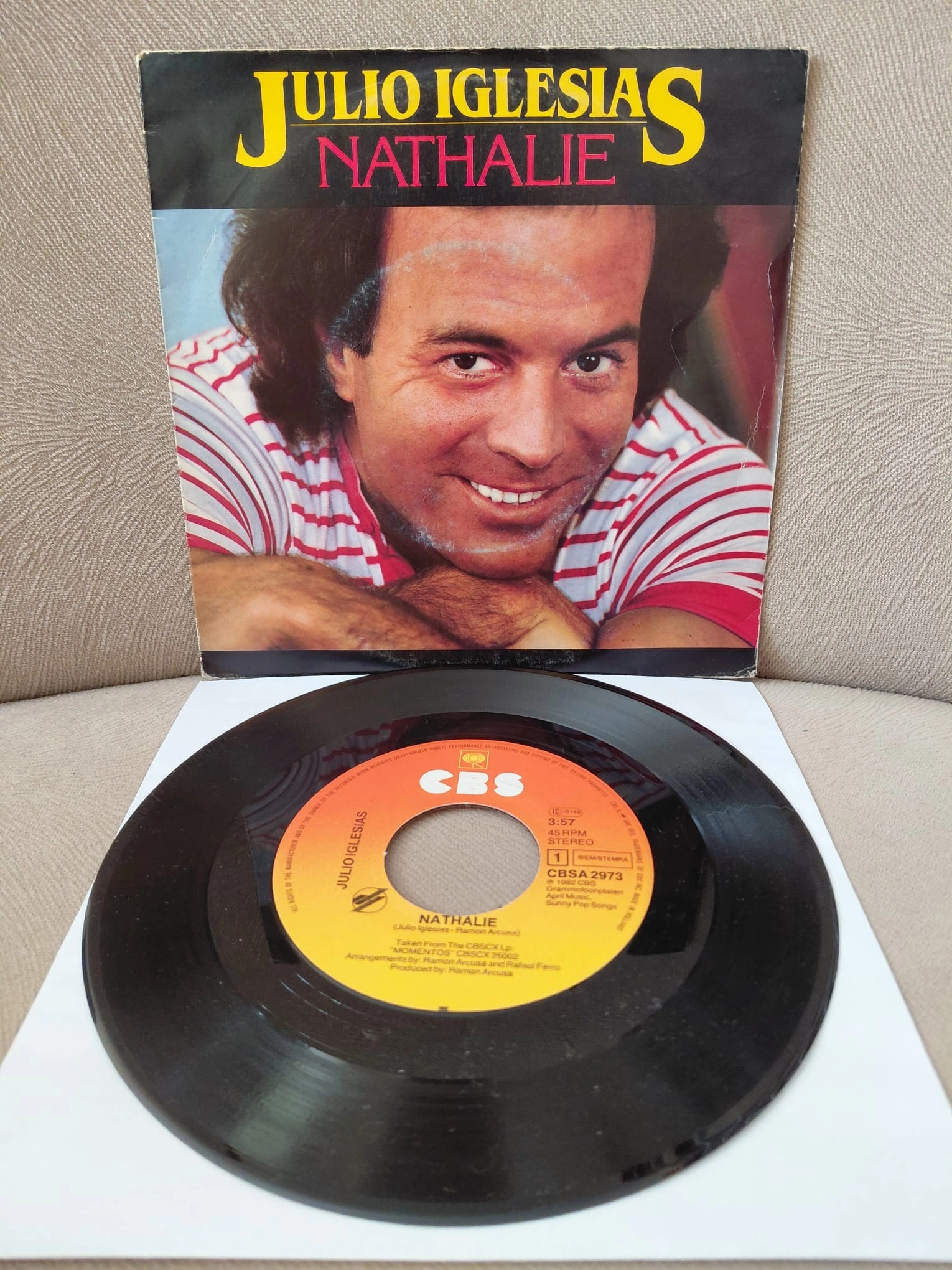 Julio Iglesias  –  Nathalie -  1982  Hollanda Basım 45lik Plak