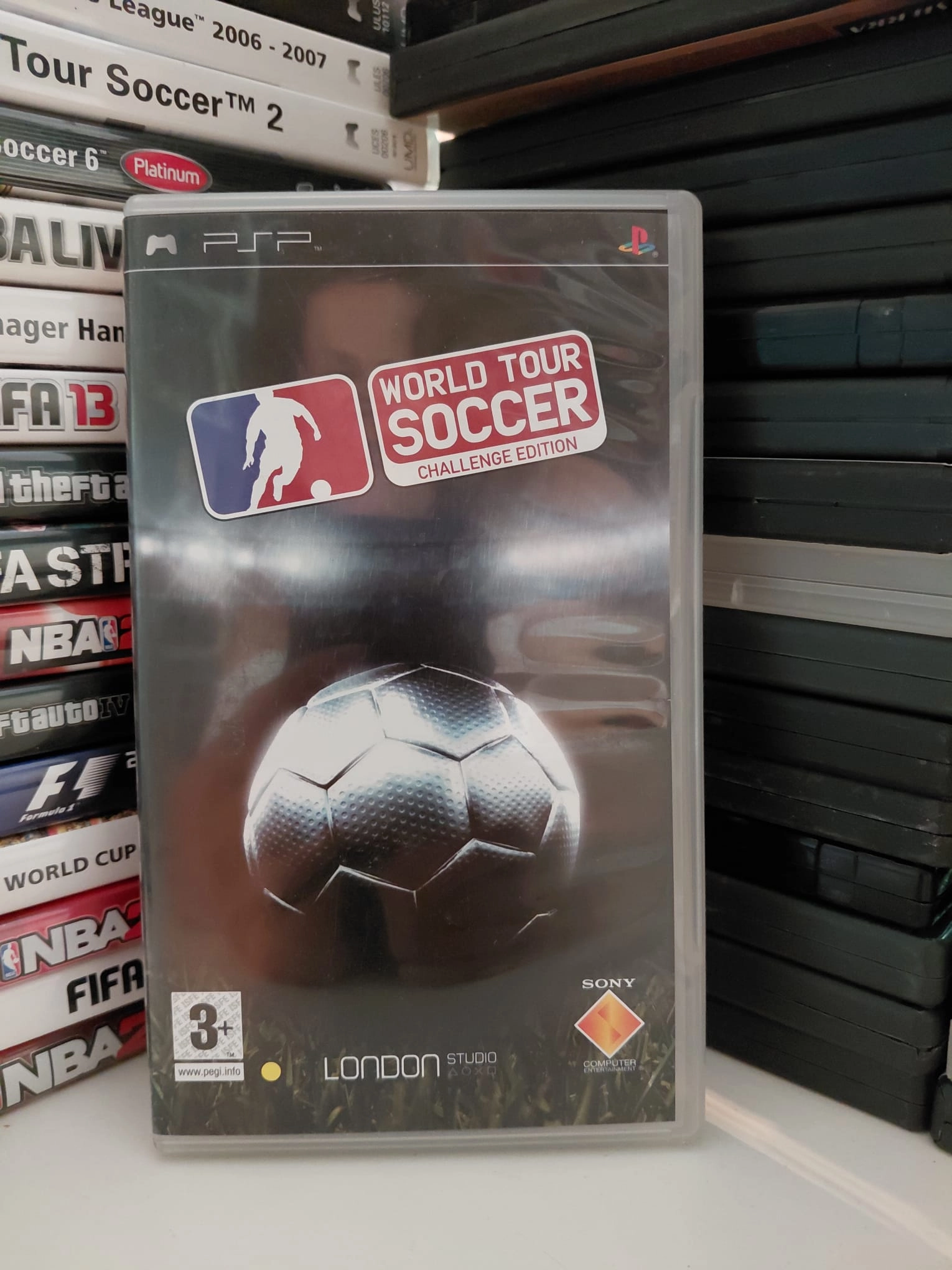 World Tour Soccer Challenge Edition   - PSP Oyun