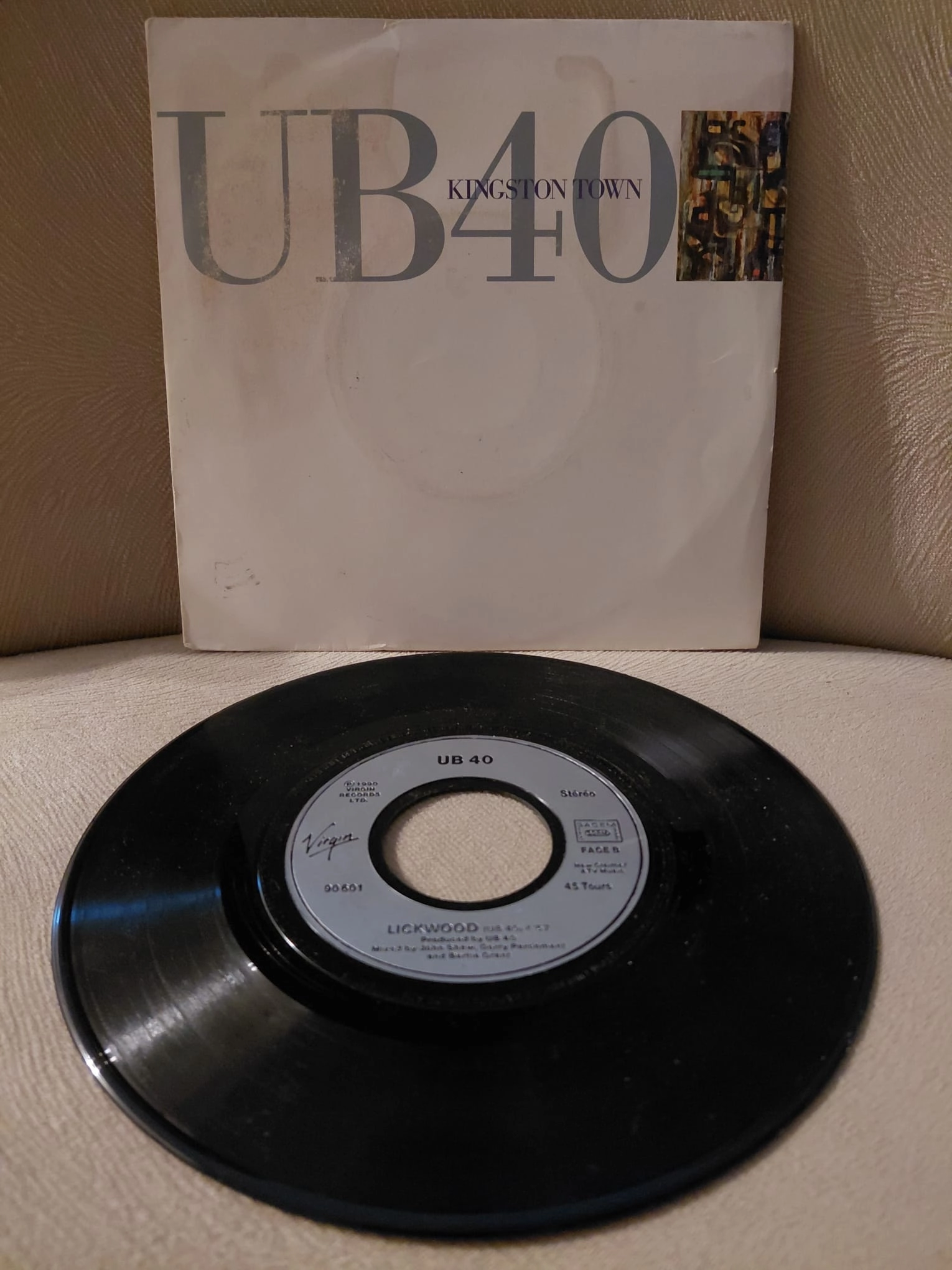 UB40   –  Kingston Town -  1990  Fransa Basım 45lik Plak