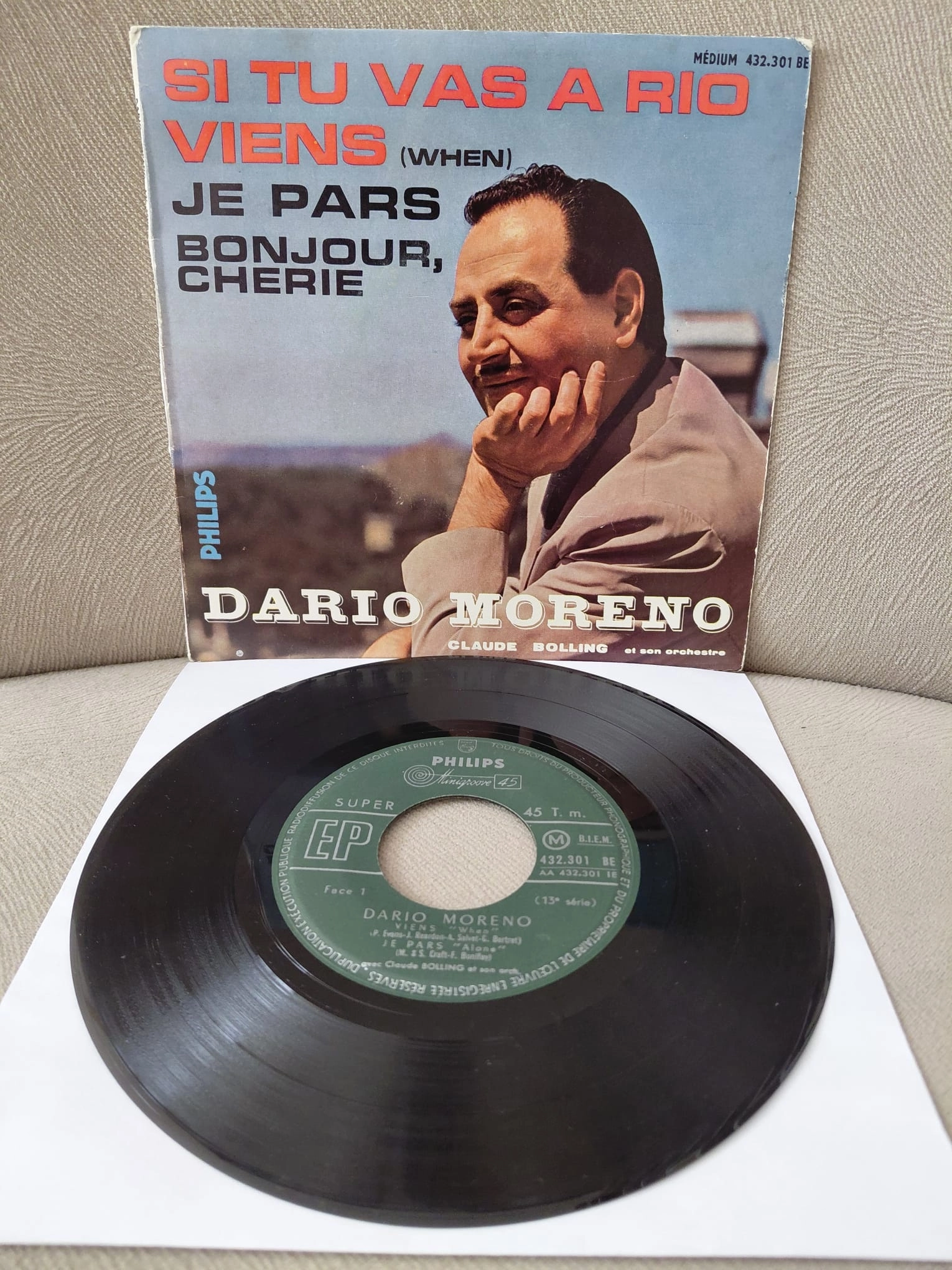Dario Moreno  –  Si Tu Vas A Rio  -  1958  Fransa Basım  EP Plak
