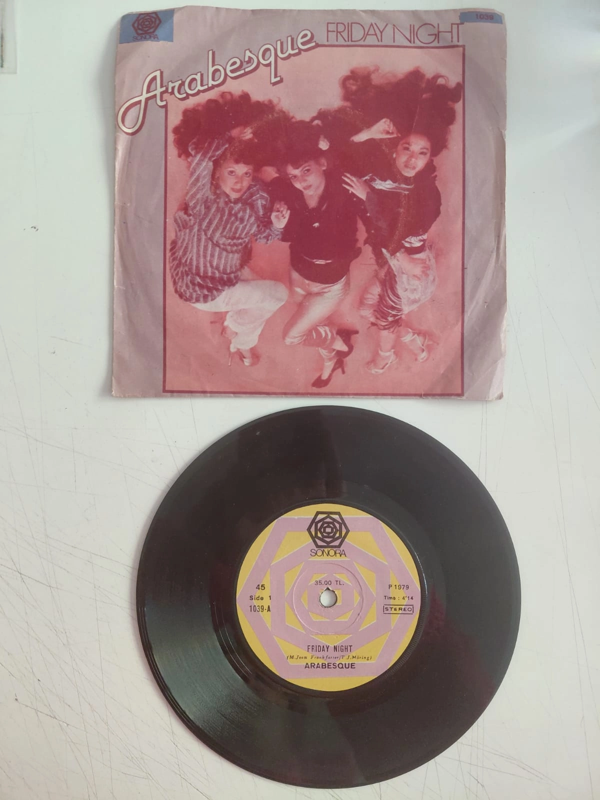 Arabesque – Friday Night / Someone Is Waiting For You -  1979 Türkiye Basım 45lik Plak-2.el