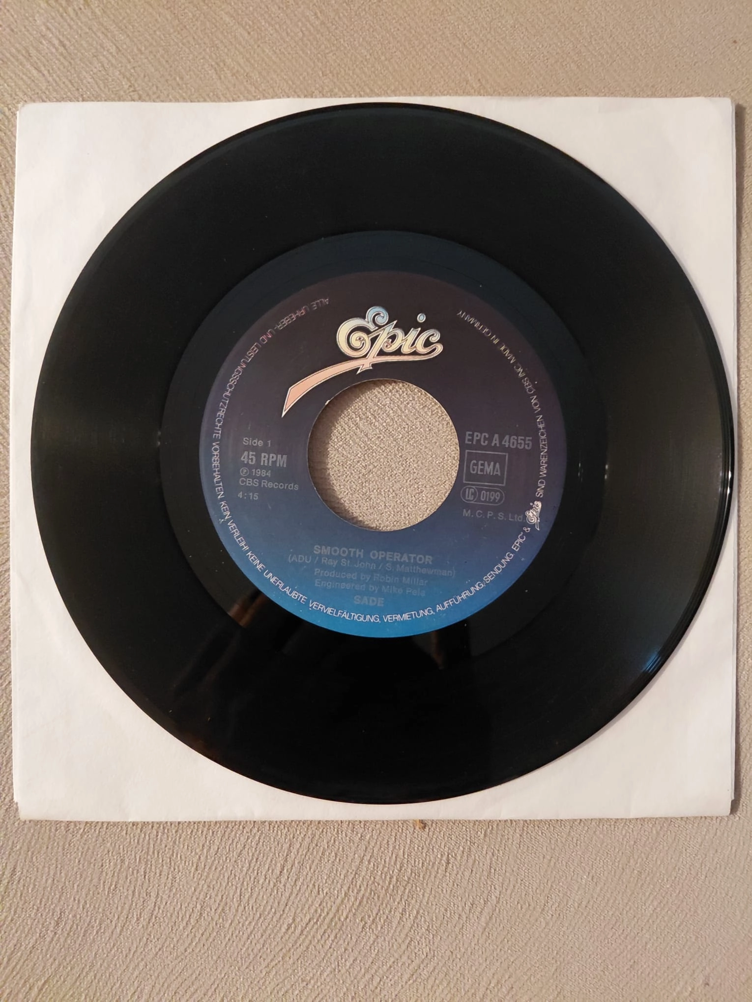 SADE  –  Smooth Operator -  1984  Hollanda Basım 45lik Plak / Kapaksız