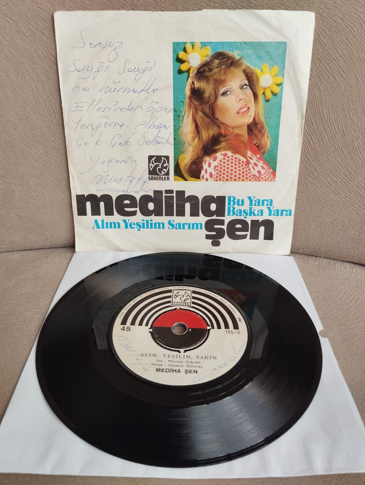 Mediha Şen  – Bu Yara Başka Yara / Alım Yeşilim Sarım - Türkiye Basım  45 lik Plak