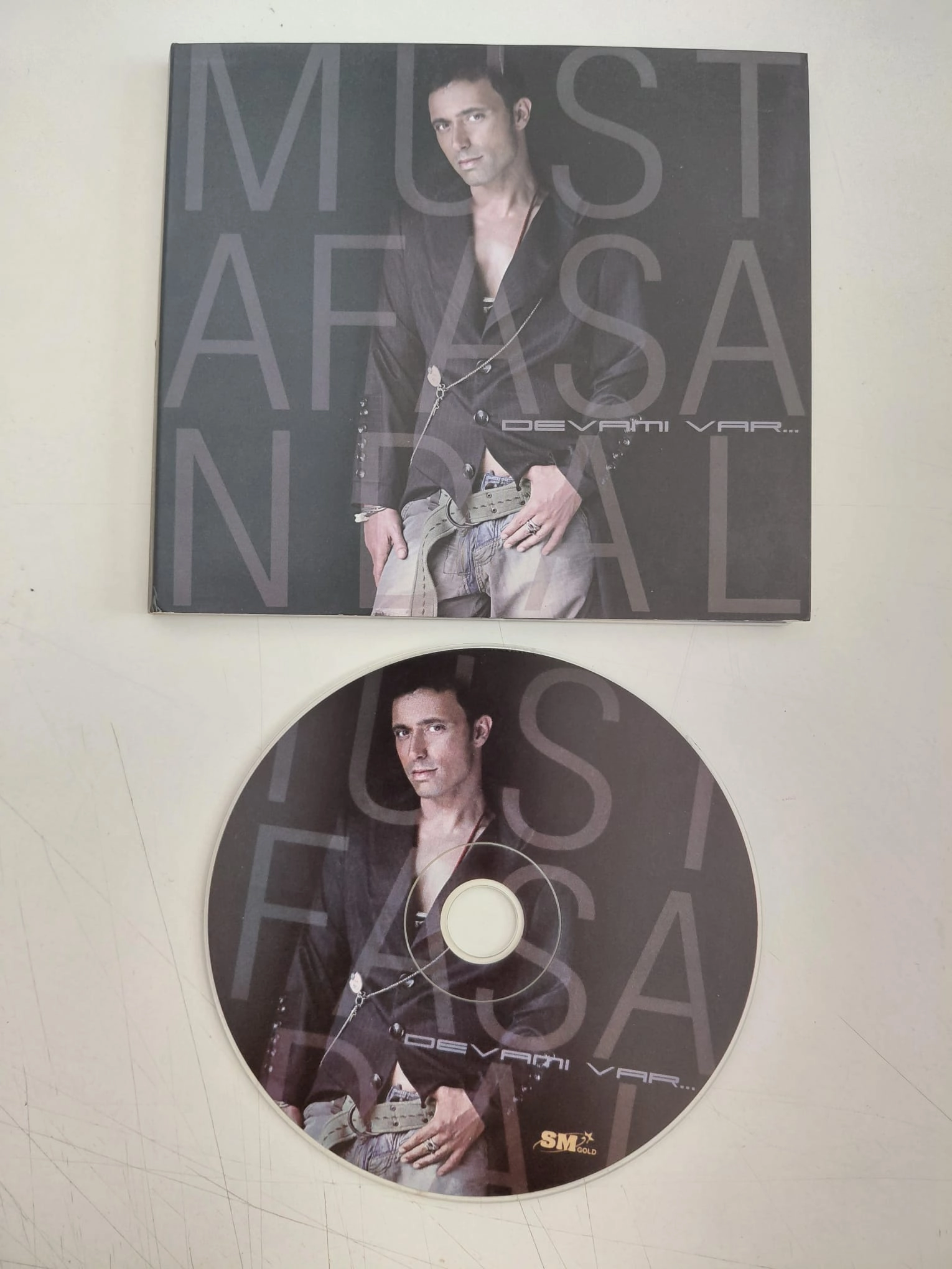 Mustafa Sandal ‎ -  Devamı Var...  -  2007 Türkiye  Basım -  CD  Albüm-2.el