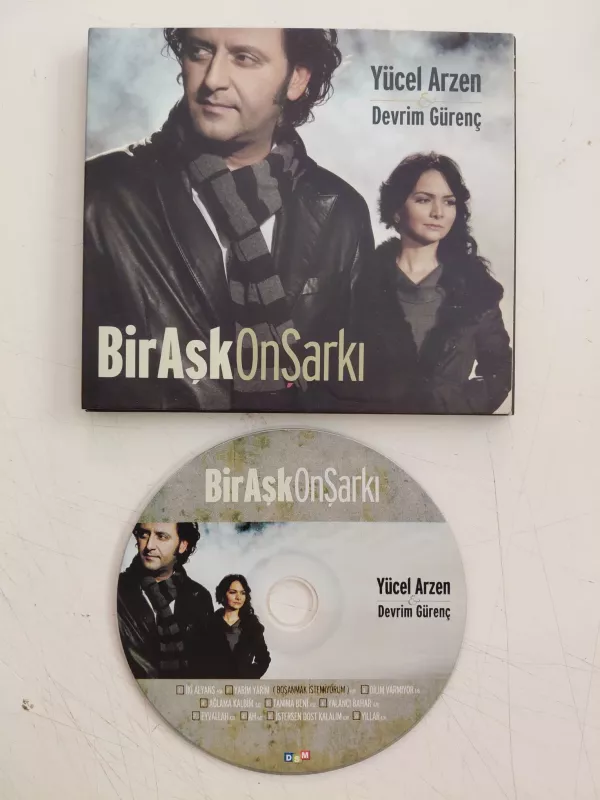 Yücel Arzen & Devrim Gürenç – Bir Aşk On Şarkı - 2008 Türkiye  Basım CD Albüm-2.el