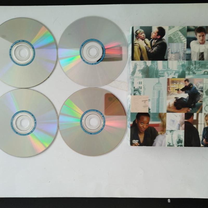 Without A Trace / The Complete First  Season  - 2. El  4X DVD Film- 1. Bölge