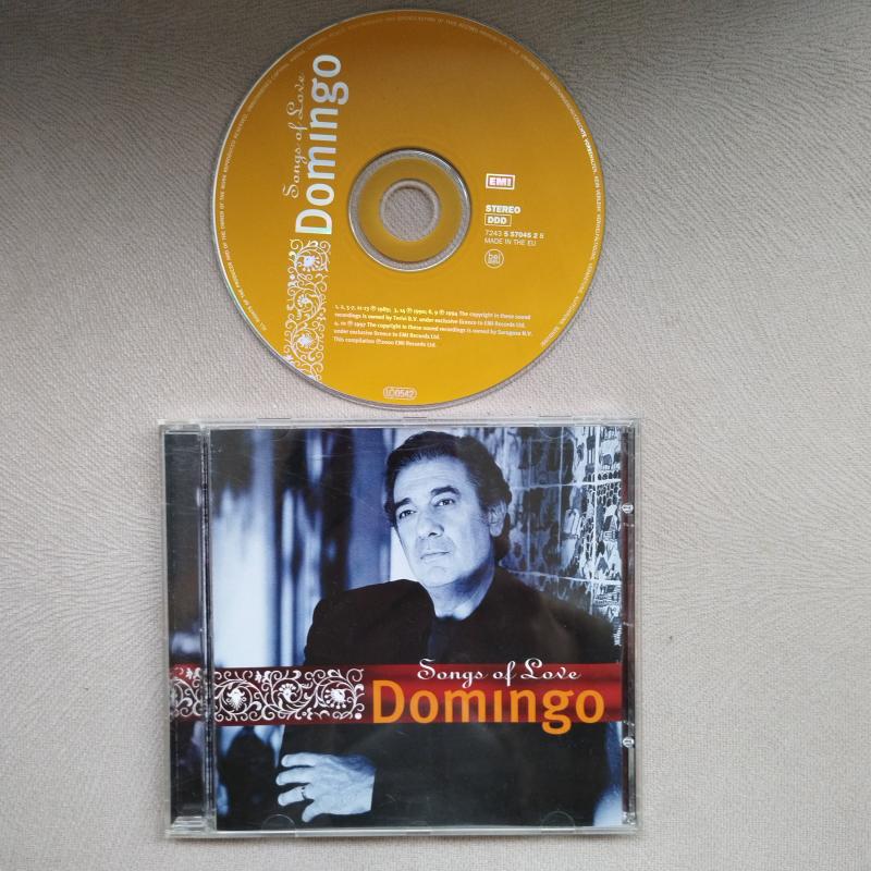 Plácido Domingo  – Songs Of Love   -  2000 Avrupa  Basım - 2. El  CD Albüm