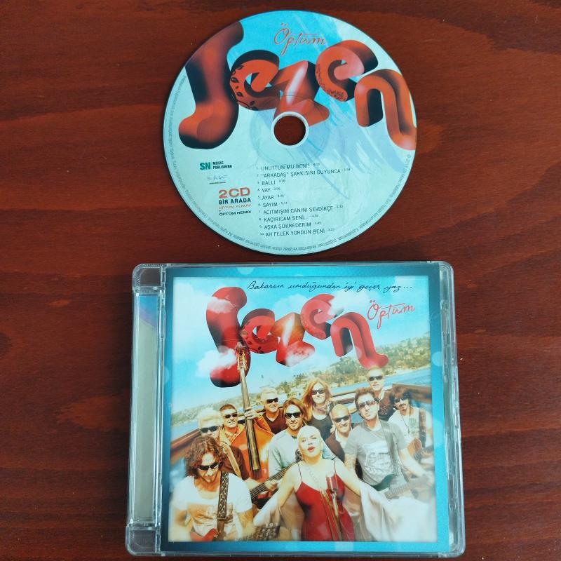 Sezen – Öptüm / Bakarsın Umduğundan İyi Geçer Yaz - 2011 Türkiye Basım - 2. El CD Albüm