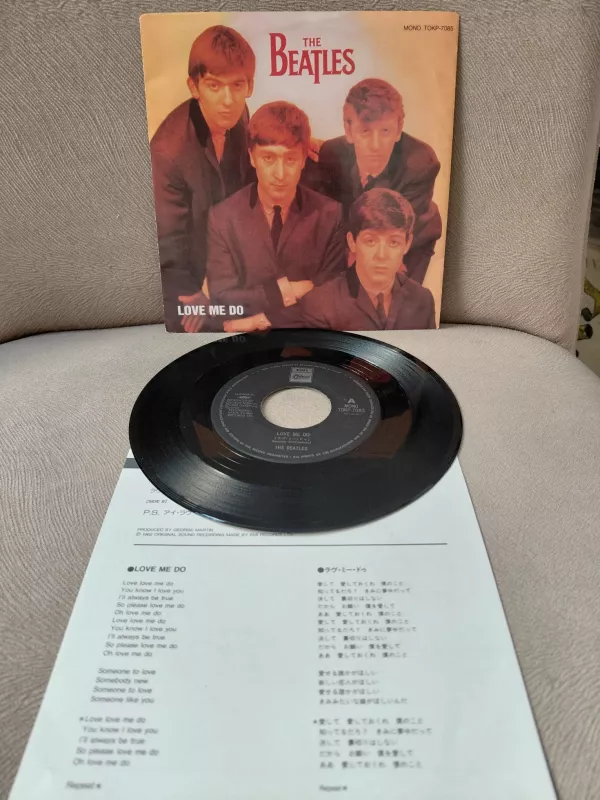THE BEATLES -Love Me Do - Japonya 1992 Basım Nadir 45lik Plak - Temiz 2. el