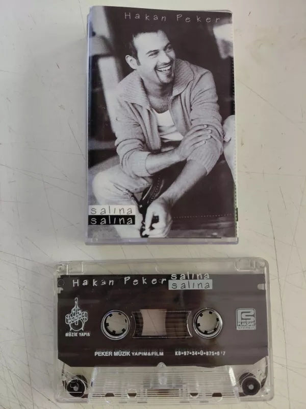 Hakan Peker – Salına Salına  - 1997  Türkiye Basım  Kaset Albüm-2.el