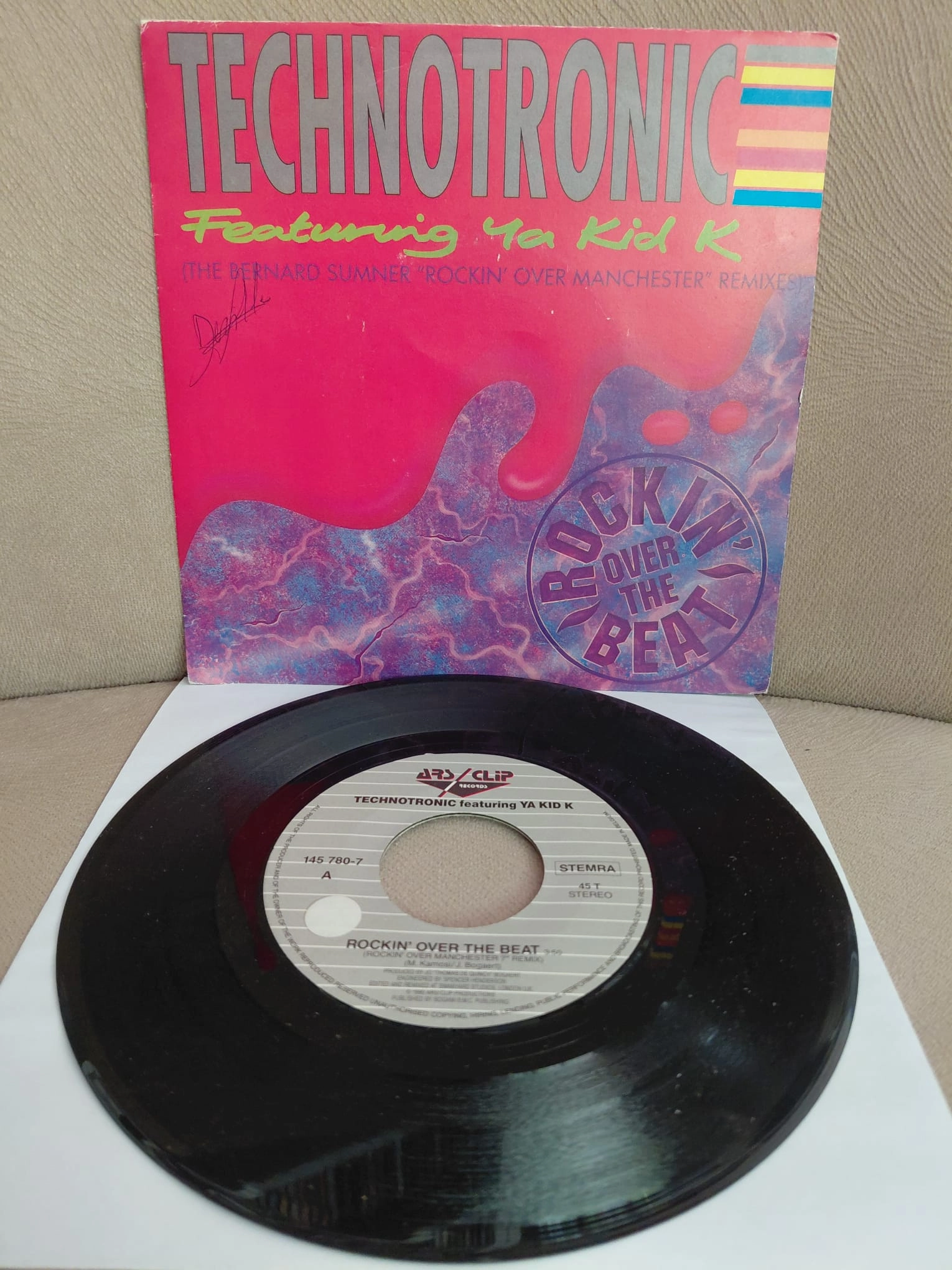 Technotronic Featuring Ya Kid K – Rockin’ Over The Beat - 1990 Belçika Basım 45’lik Plak