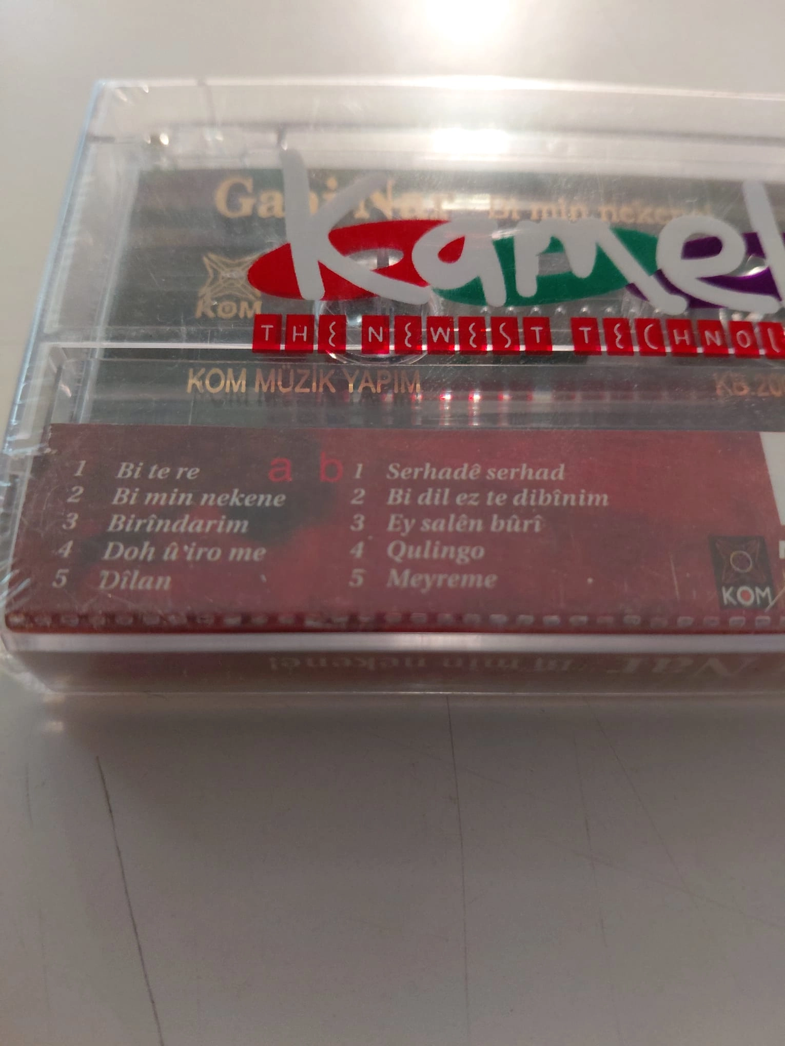 Gani Nar - Bi Min Nekene  -  Türkiye  Basım Kaset Albüm /Açılmamış Ambalajlı (Kürtçe)