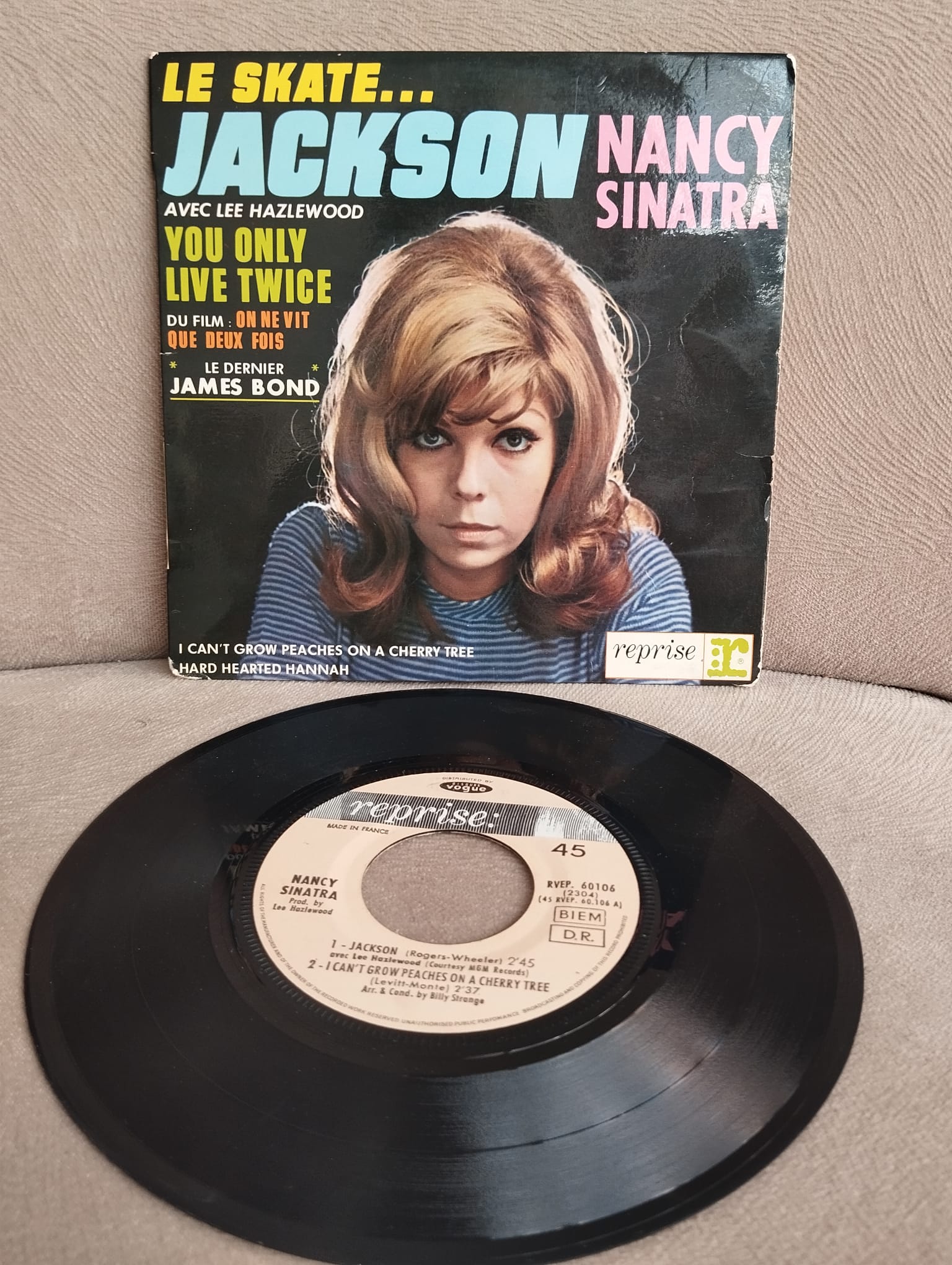 Nancy Sinatra – Le Skate... Jackson - 1967 Fransa Basım 4 Parçalık 45 Lik EP Plak