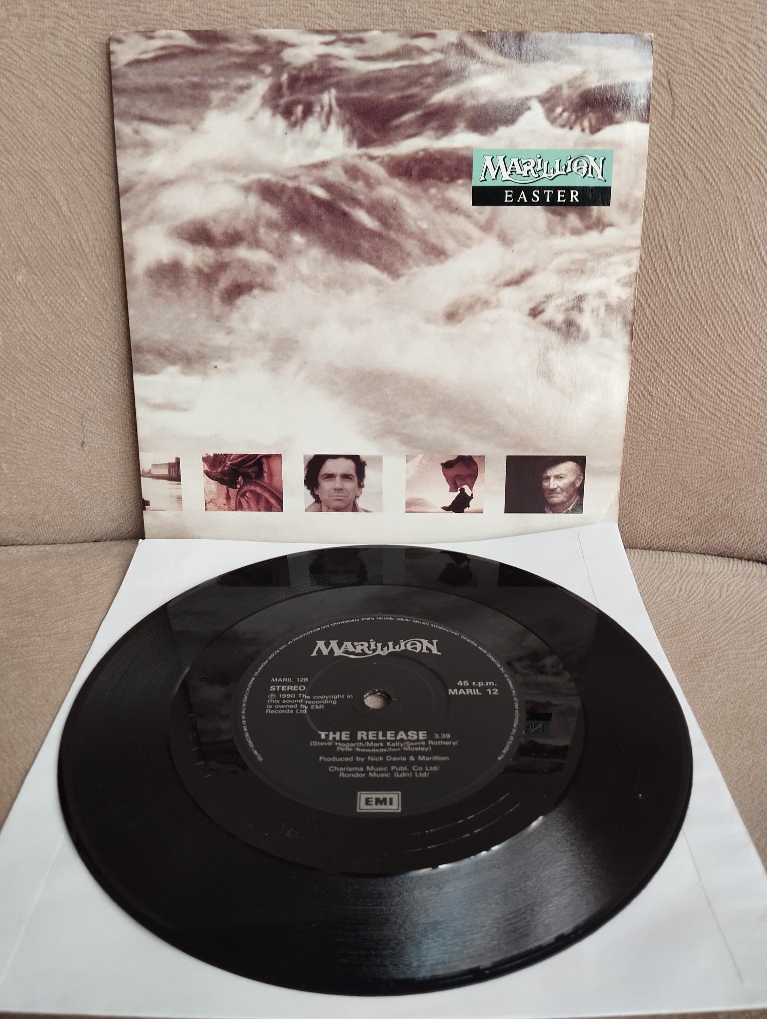 MARILLION - Easter / The Release - 1990 İngiltere  Basım 45 LİK PLAK 2.EL