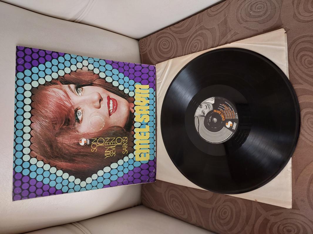 Emel Sayın – Son 10 Yılın En Sevilen 10 Şarkısı - 1972 Türkiye Basım Albüm - 33 lük LP Plak