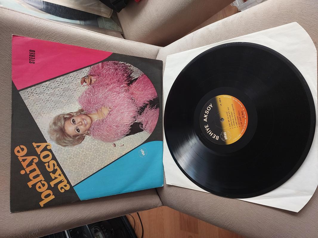 Behiye Aksoy – Karlı Bir Kış Günü - 1973 Türkiye Basım - LP Plak Albüm