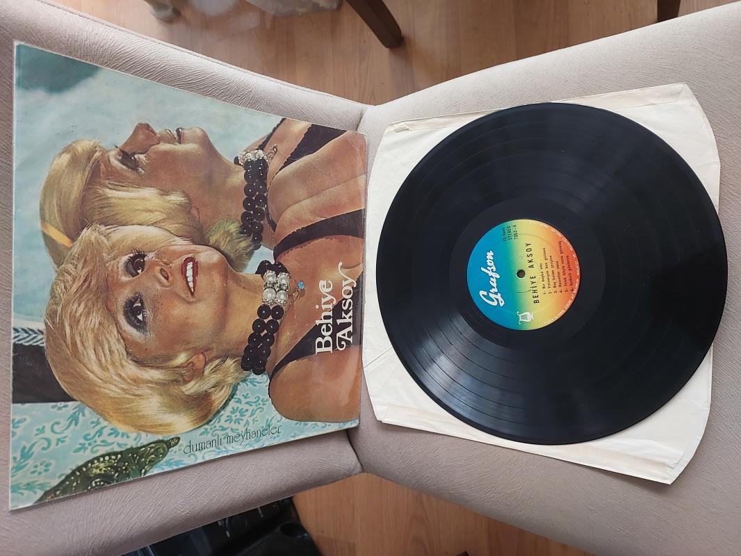 Behiye Aksoy – Dumanlı Meyhaneler - 1971 Türkiye Basım - LP Plak Albüm