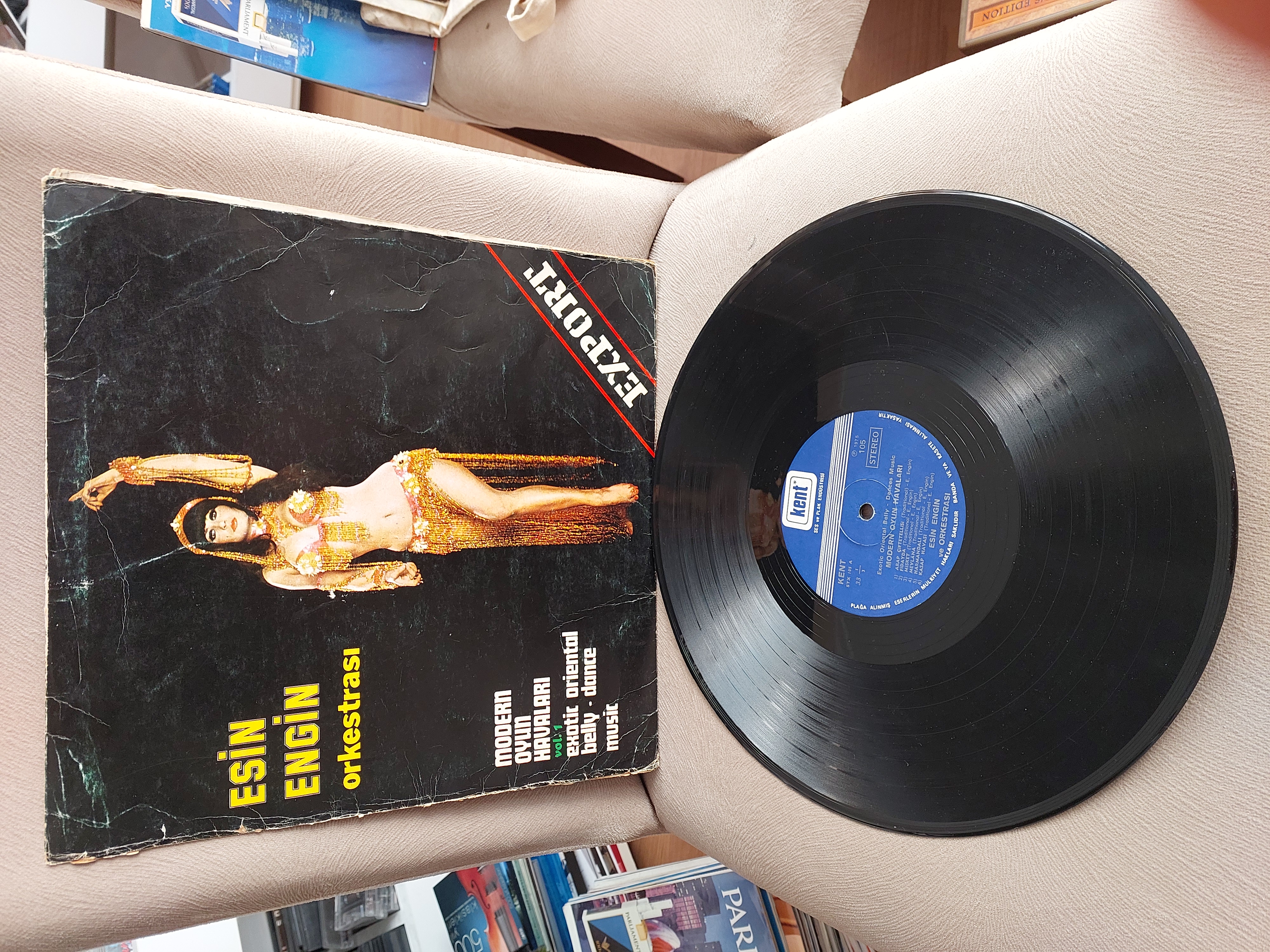 Esin Engin Ve Orkestrası – Modern Oyun Havaları Vol.1 - 1976 Türkiye Basım - LP Plak Albüm