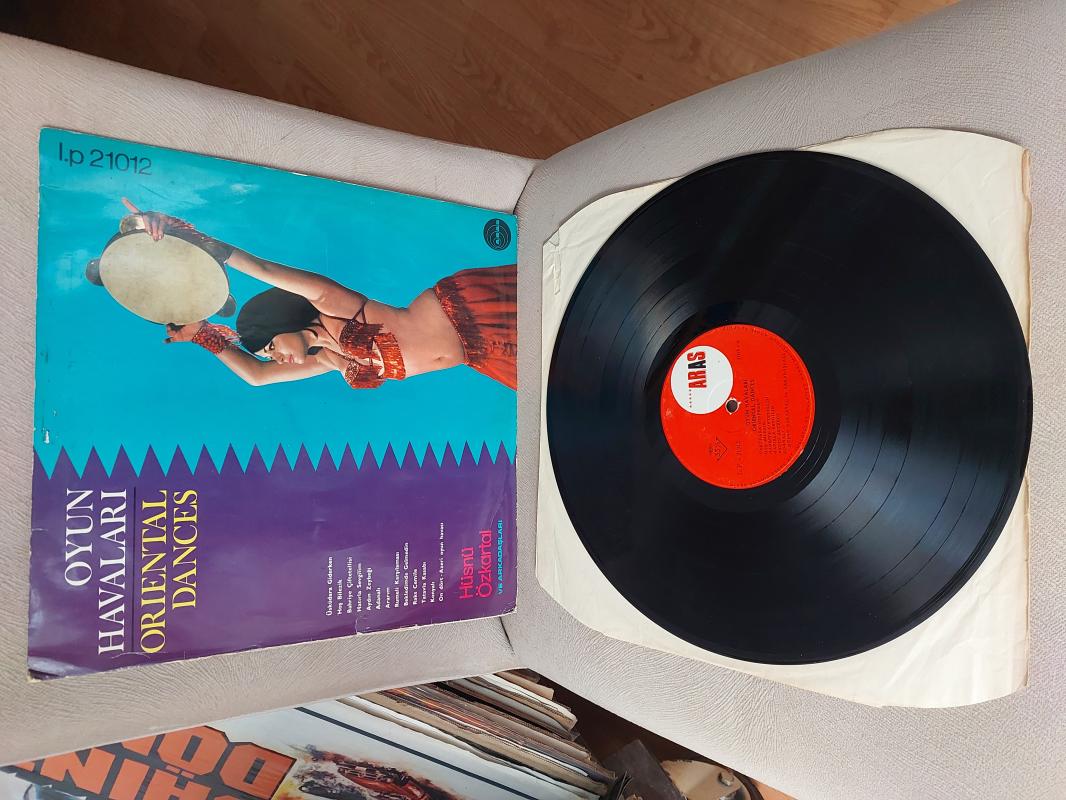 Hüsnü Özkartal ‎– Oyun Havaları = Oriental Dances - 1970 Türkiye Basım 33 lük Albüm LP Plak