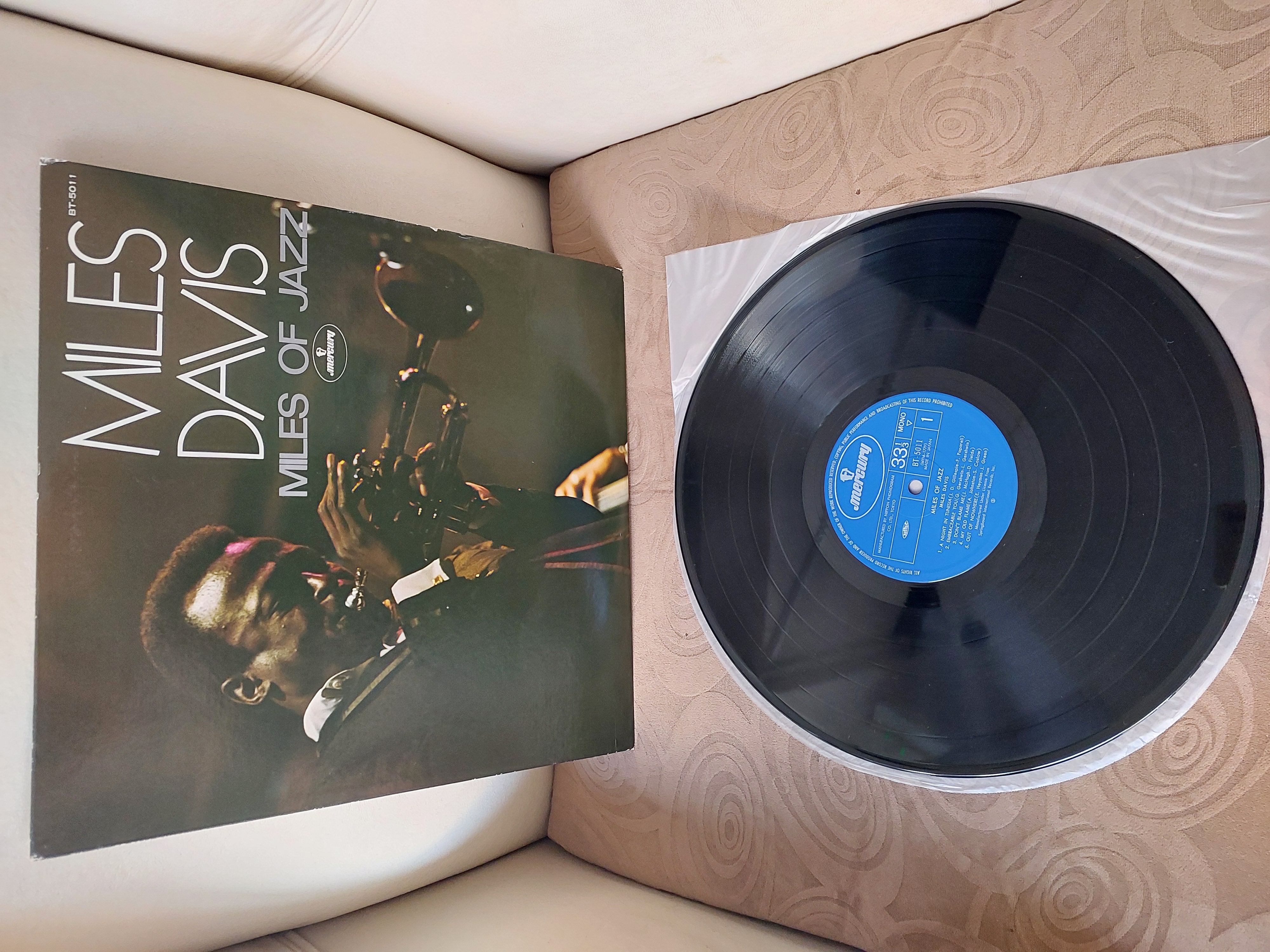 Miles Davis – Miles Of Jazz -1975 Japonya Basım Albüm -33 lük LP Plak Obisiz