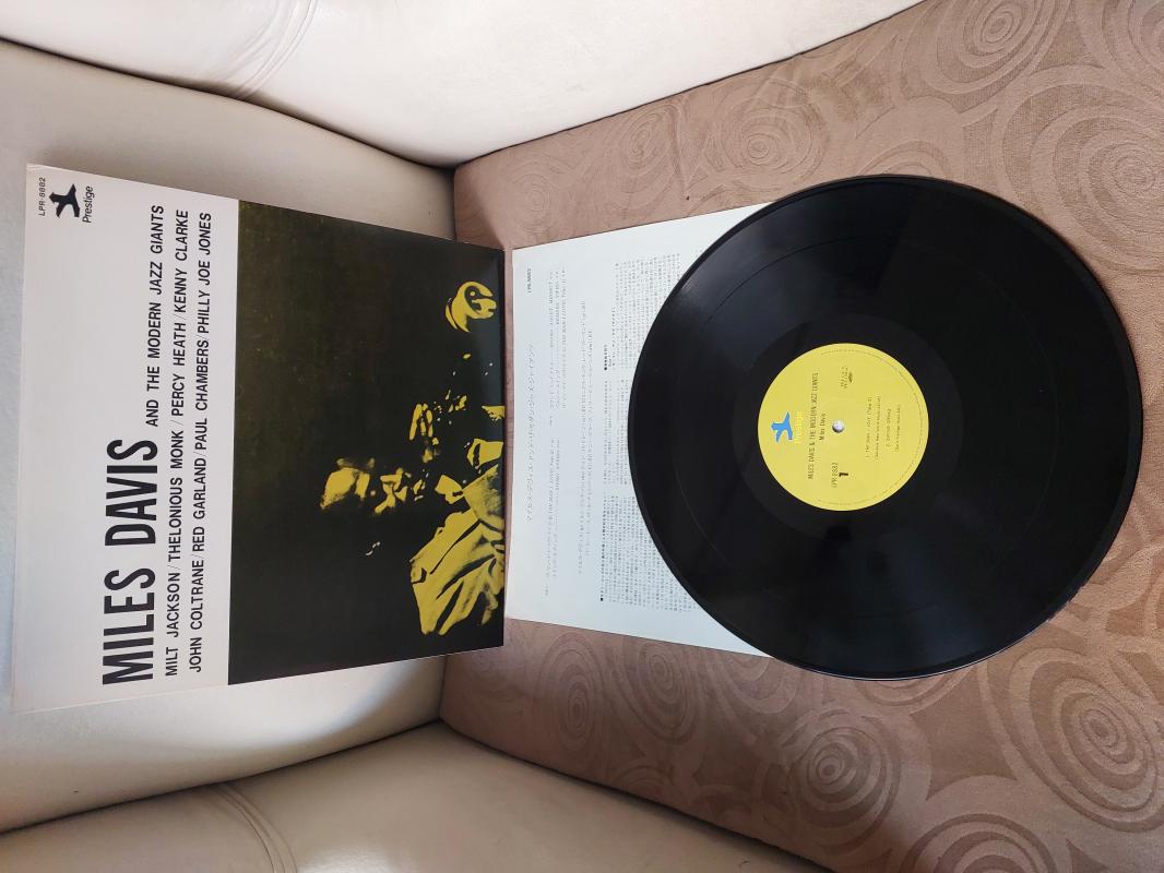 Miles Davis – Miles Davis And The Modern Jazz Giants -1973 Japonya Basım Albüm -33 lük LP Plak