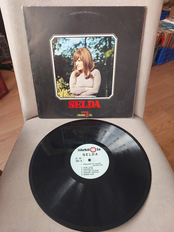 Selda Bağcan – Vurulduk Ey Halkım Unutma Bizi - 1976 Türkiye Basım LP Albüm Plak