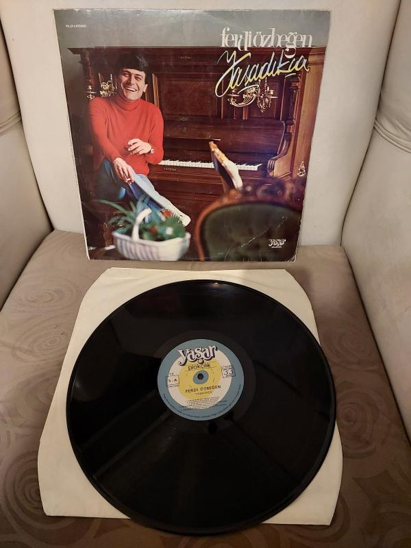 Ferdi Özbeğen – Yaşadıkça - 1981 Türkiye Basım LP Albüm Plak