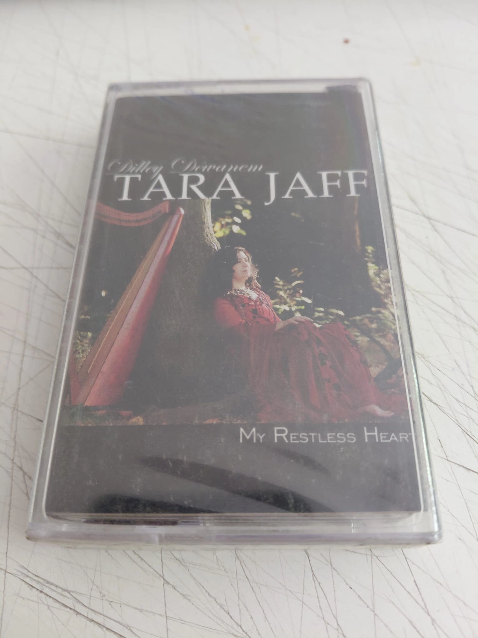 Tara Jaff  - Dilley Dewanem -  Türkiye  Basım Kaset Albüm /Açılmamış Ambalajlı (Kürtçe)