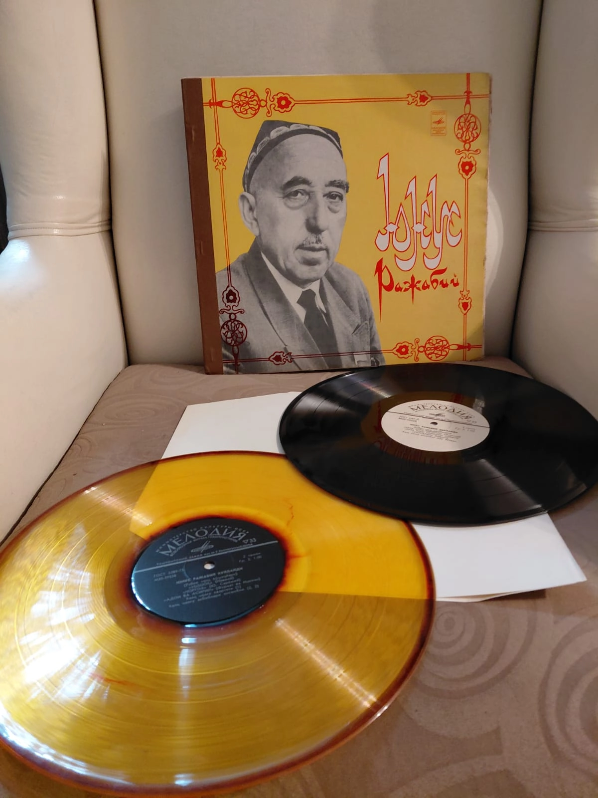 Yunus Rajabiy  -  SSCB Dönem Basım - 33lük Double LP Plak Albüm-2.el