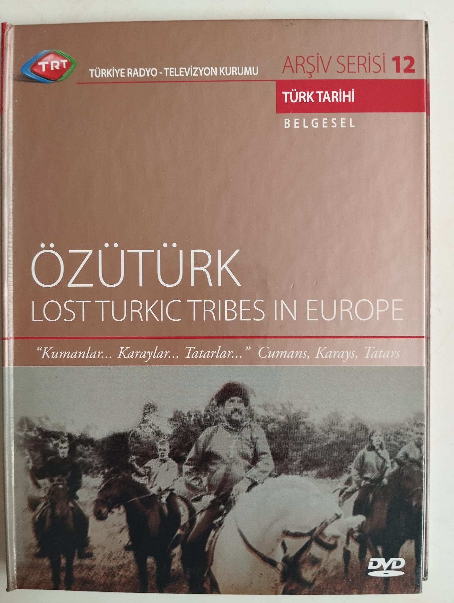 ÖZÜTÜRK / Türk Tarihi Belgesel ( TRT Arşivi) - 2.El  DVD