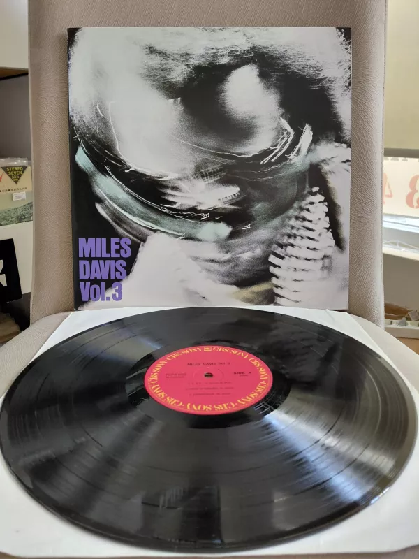 Miles Davis -  Miles Davis Vol. 3 - 1981 Japonya Basım Albüm- LP Plak-2.el