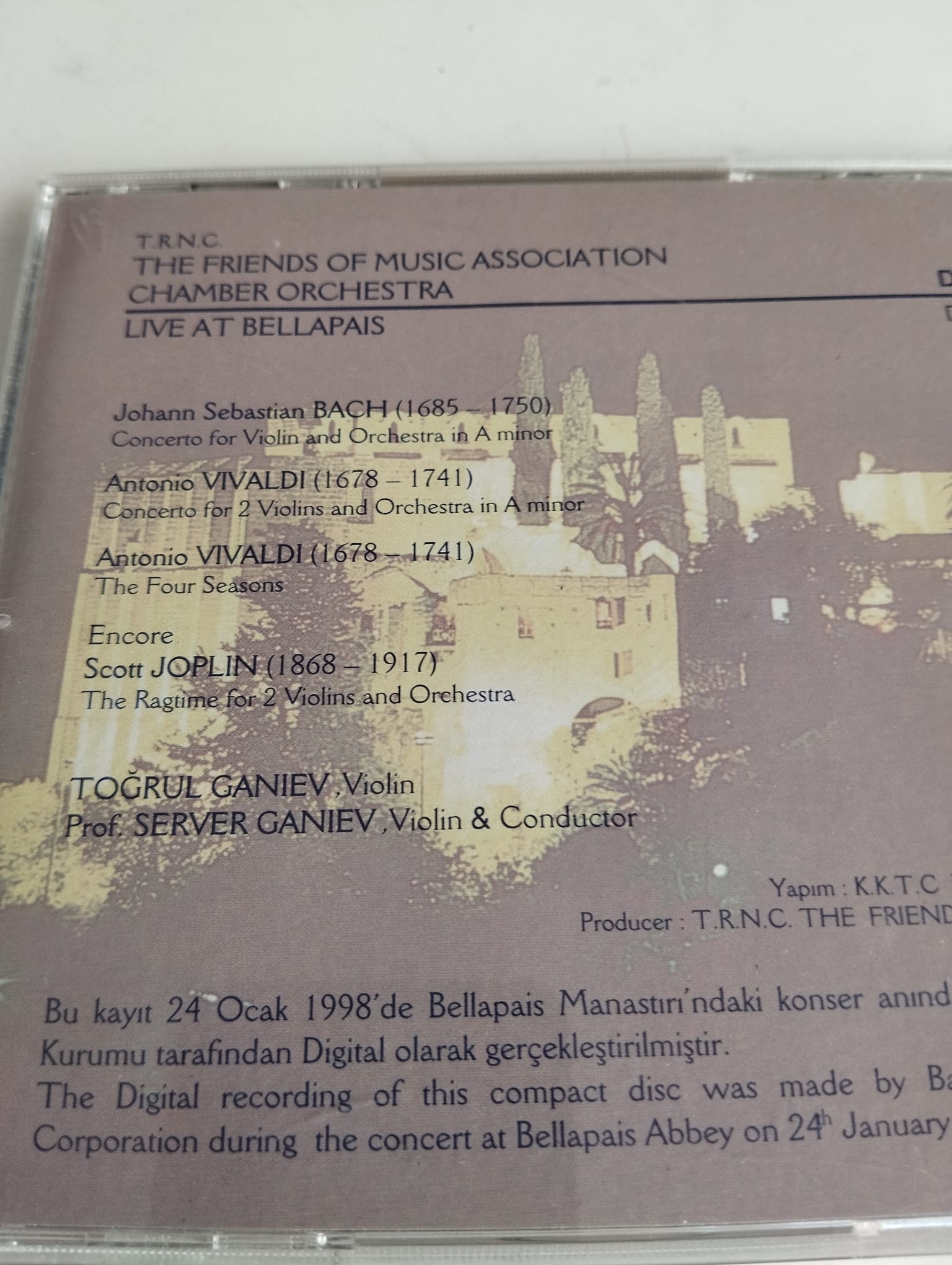 Vivaldi: The Four Seasons / Bach - K.K.T.C Oda orkestrası - Kıbrıs Basım - 2. El CD Albüm