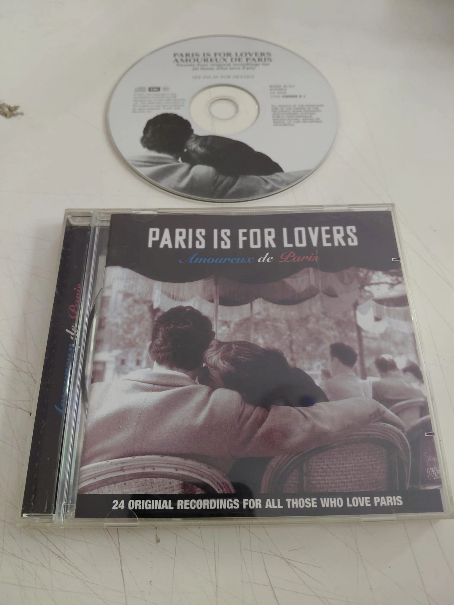 Paris Is For Lovers / Amoureux De Paris - 2001 Avrupa Basım CD Albüm-2.el