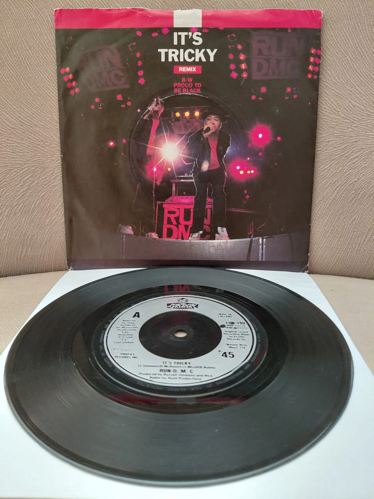 Run-D.M.C.  –  It’s Tricky  -  1987  İngiltere Basım 45’lik  Plak