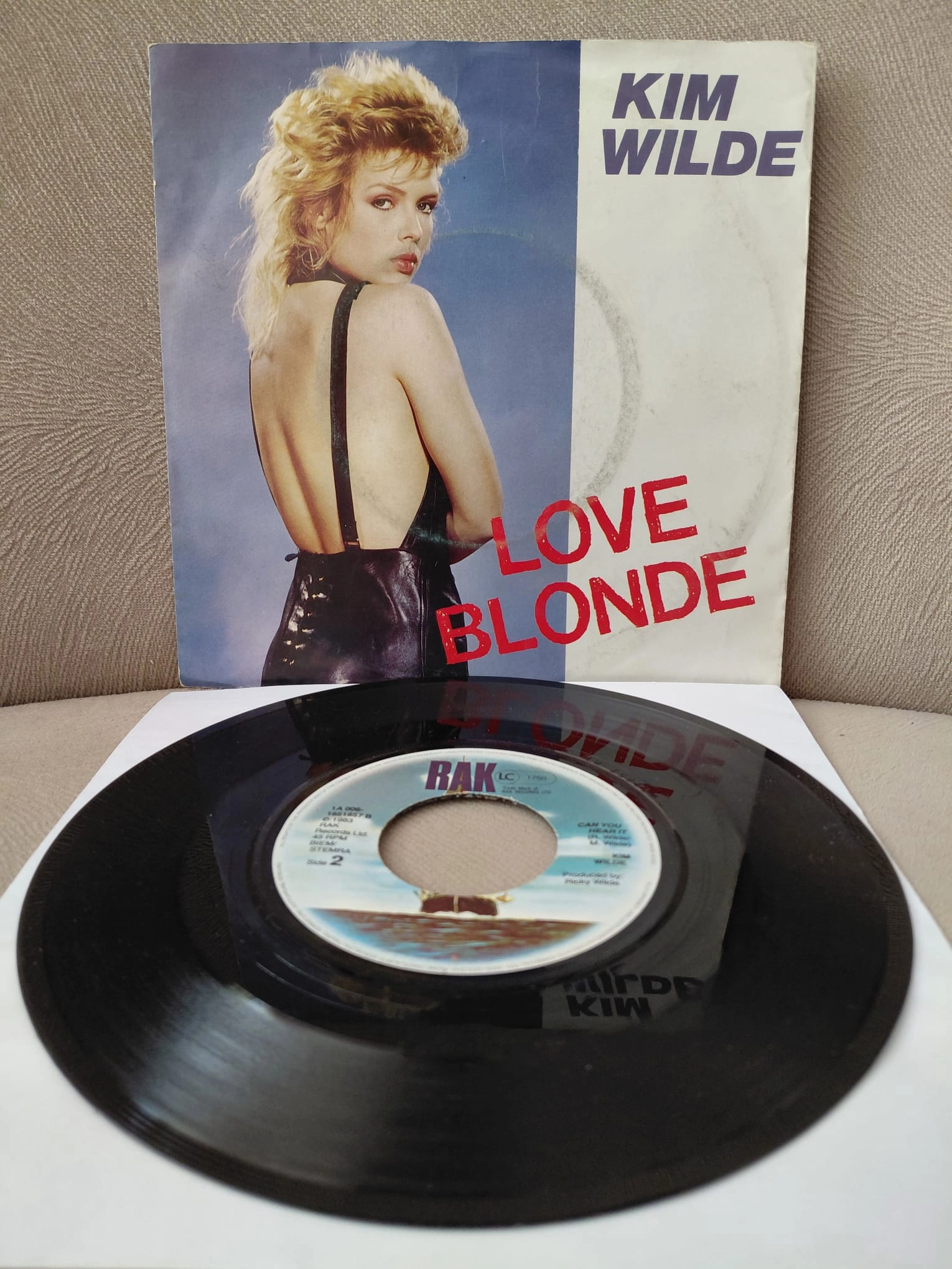 Kim Wilde   –  Love Blonde -  1983  Hollanda Basım 45 lik Plak