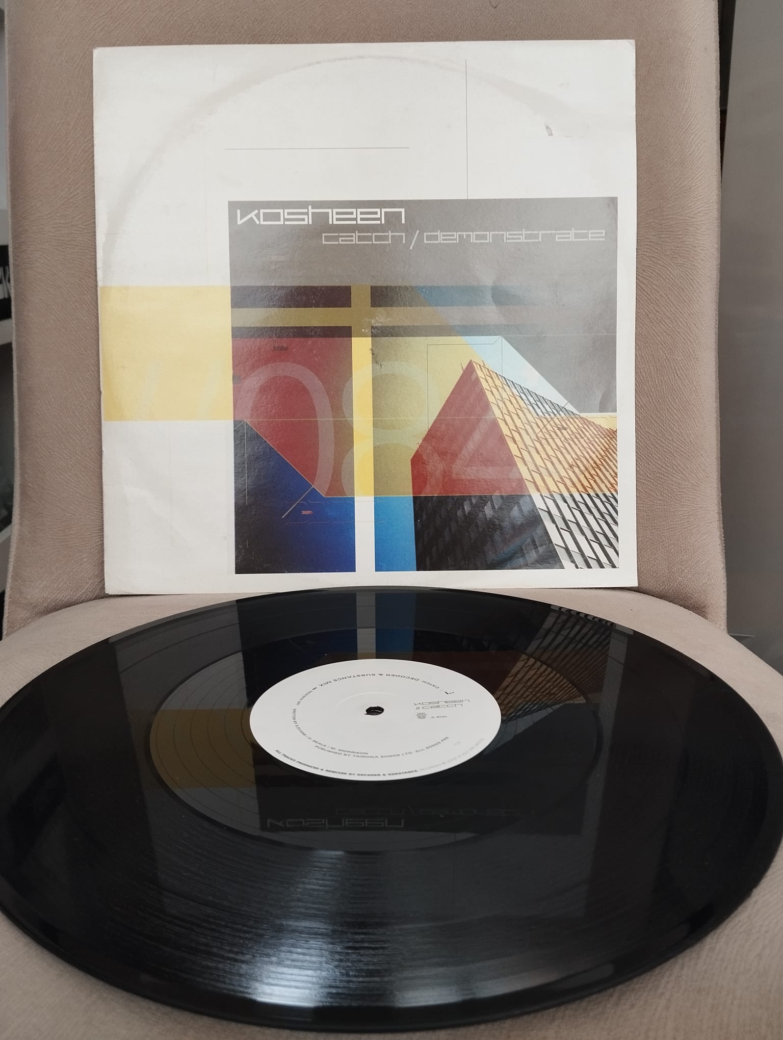 Kosheen – Catch / Demonstrate - 2000  Avrupa Basım 12’’, 45’lik Plak - Maxi-Single-2.el