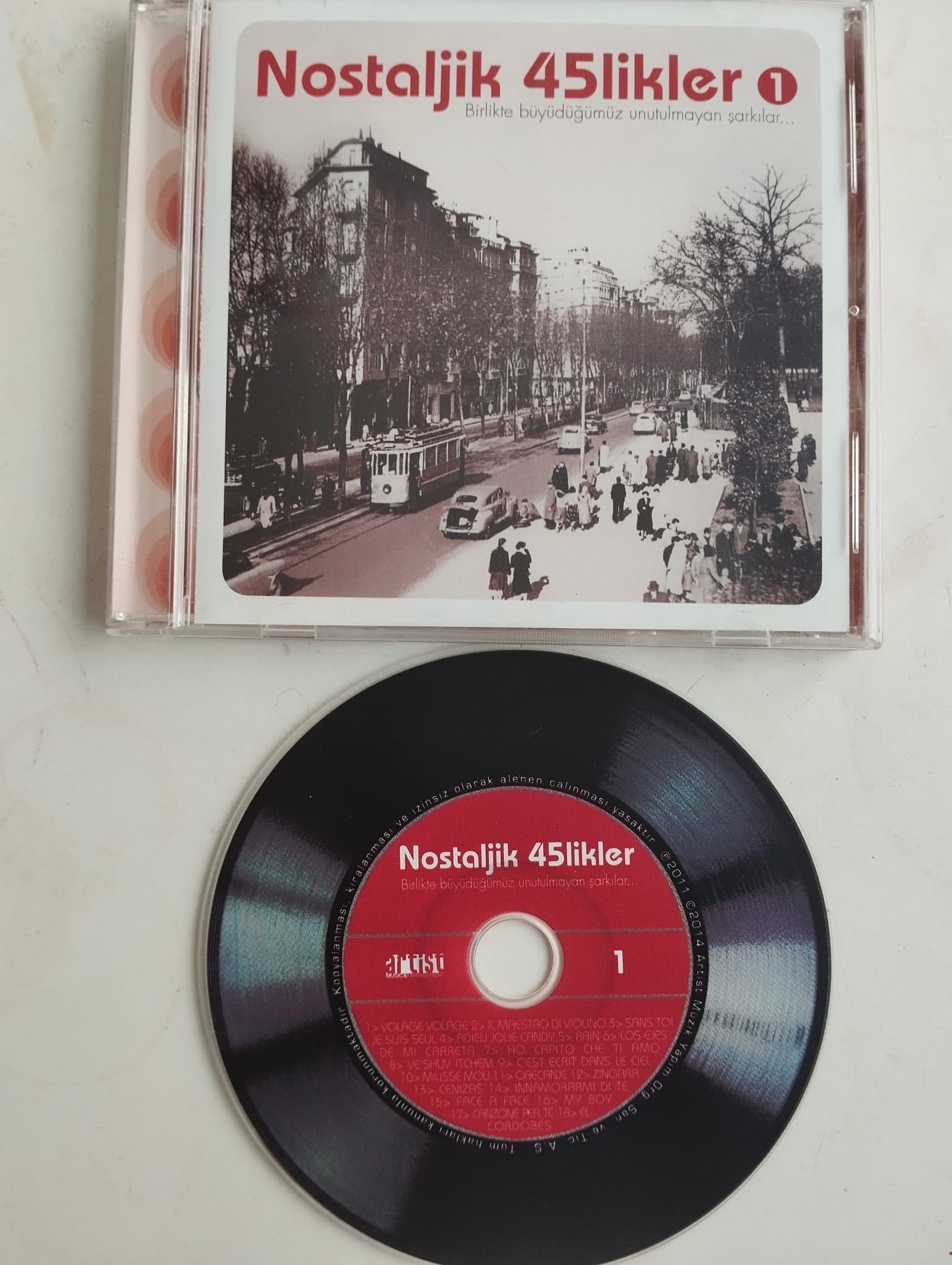 Nostaljik 45’likler 1  -  2015 Türkiye Basım 2. El  CD Albüm