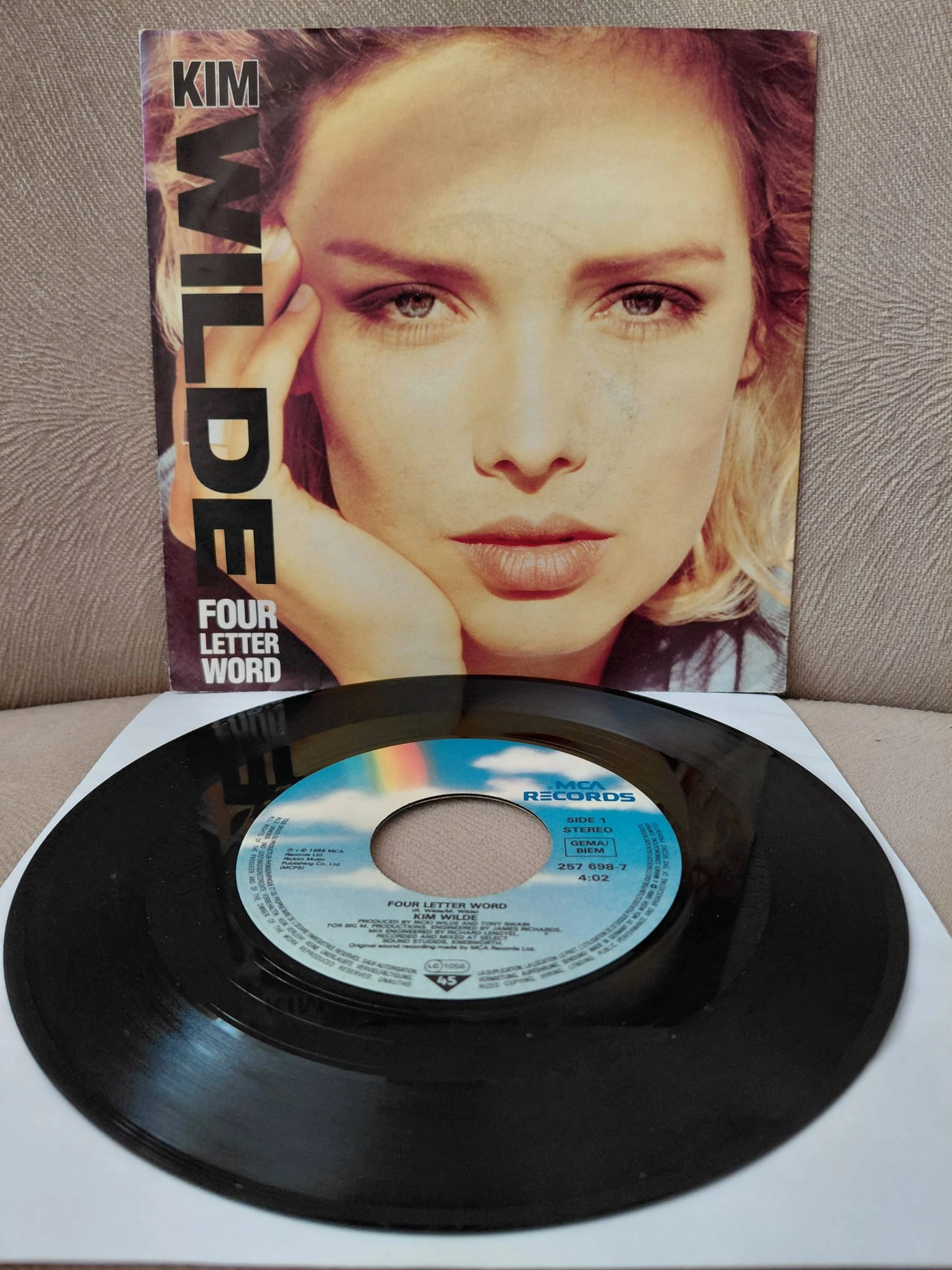 Kim Wilde  –  Four Letter Word -  1988  Almanya Basım 45 lik Plak