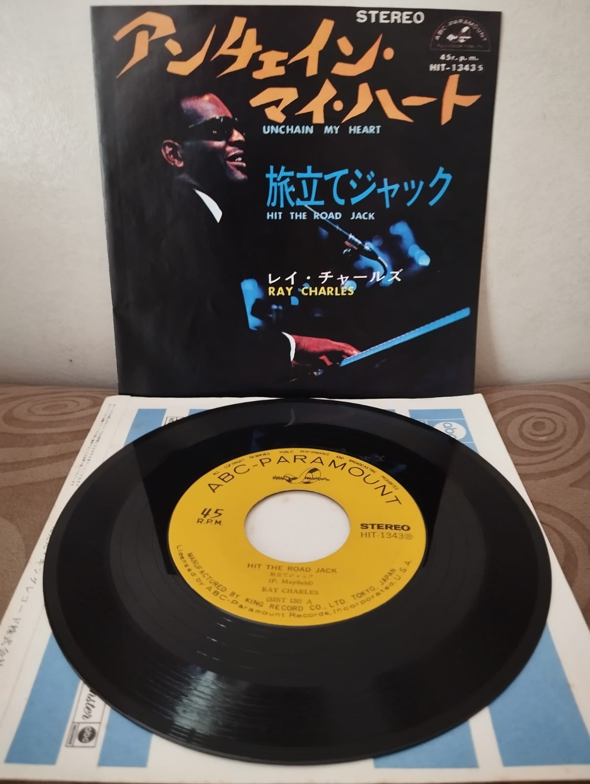 Ray Charles –  Unchain My Heart / Hit The Road Jack - 1966 Japonya Basım 45lik Plak 2.el